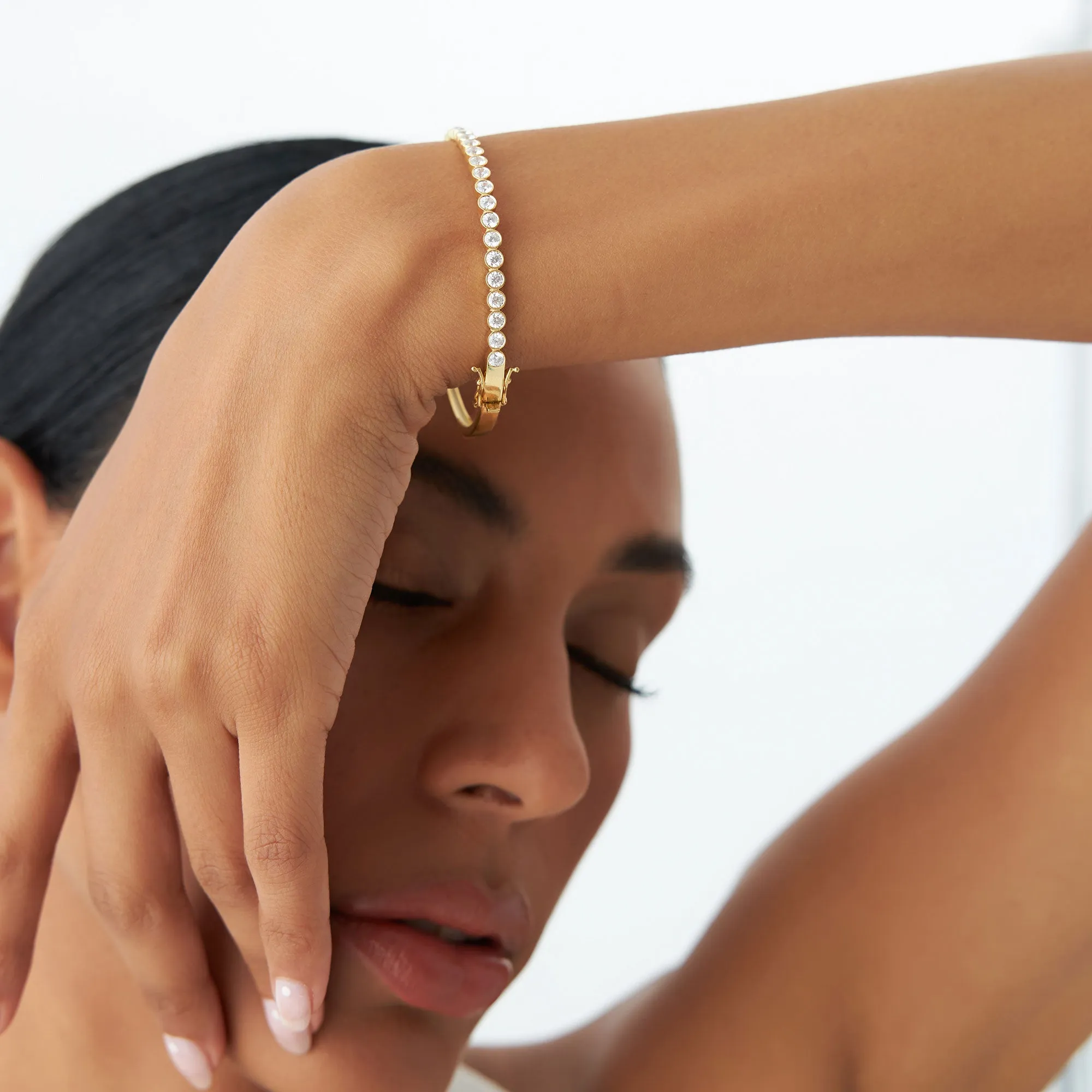 14K Bezel Setting Diamond Bangle
