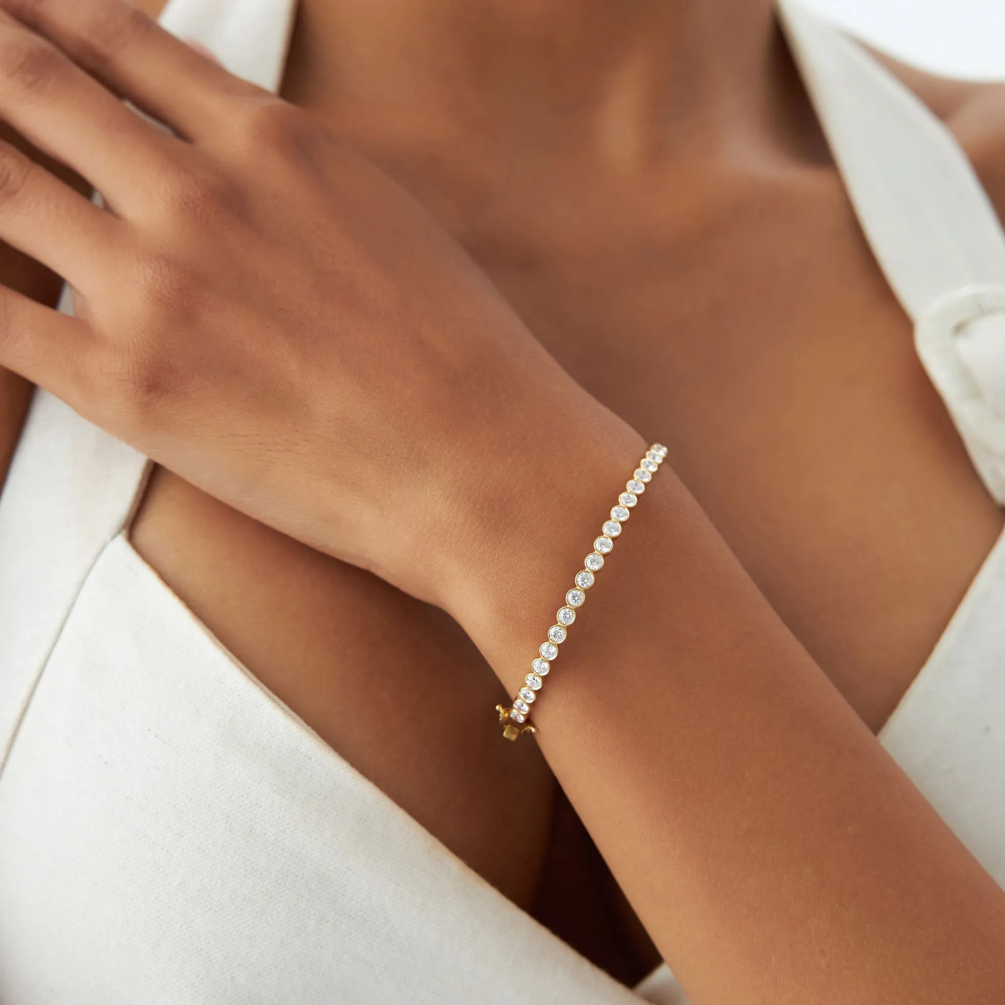 14K Bezel Setting Diamond Bangle