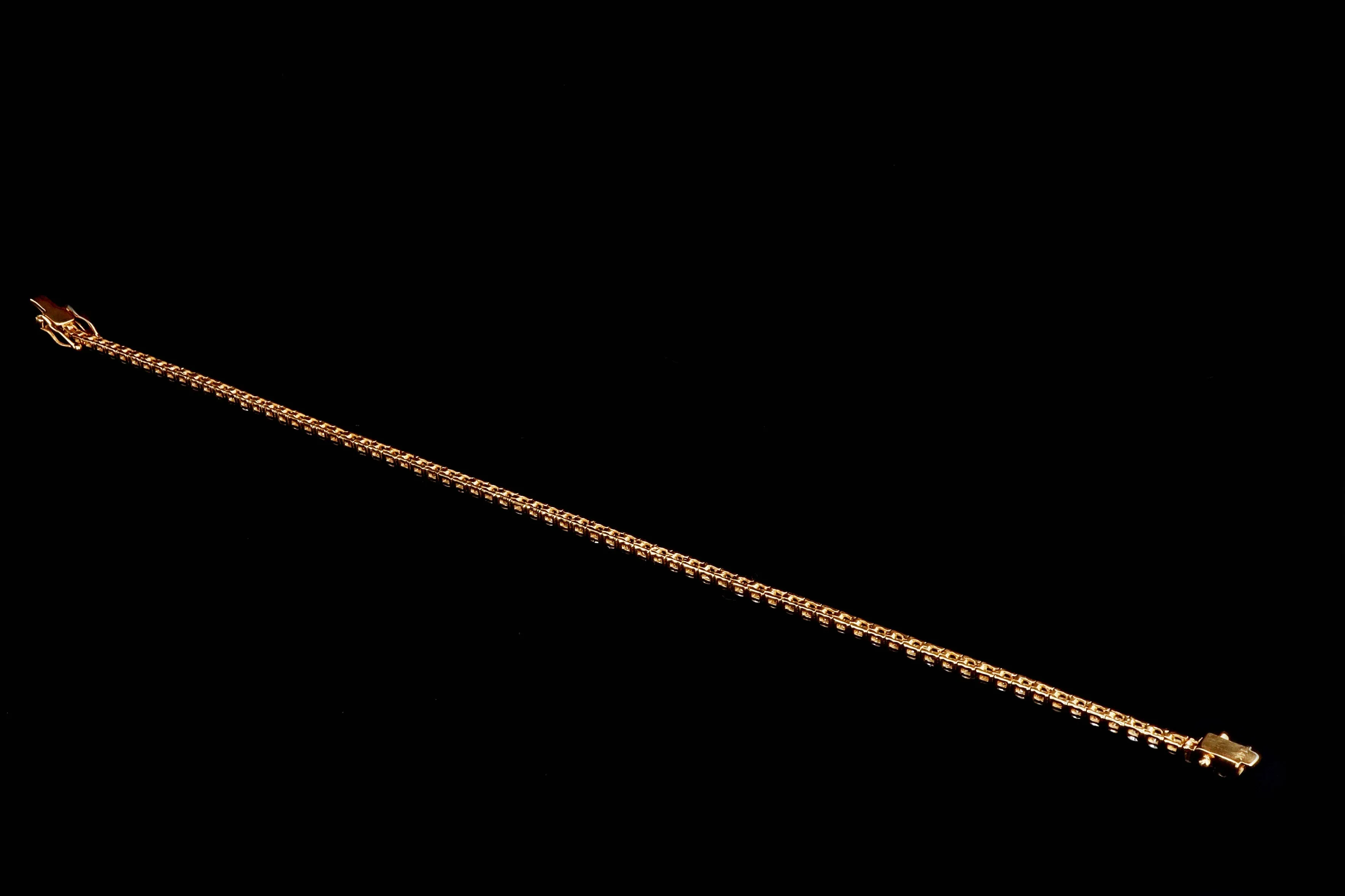 14K Gold 2.8 Carat Round Brilliant Cut Diamond Tennis Bracelet
