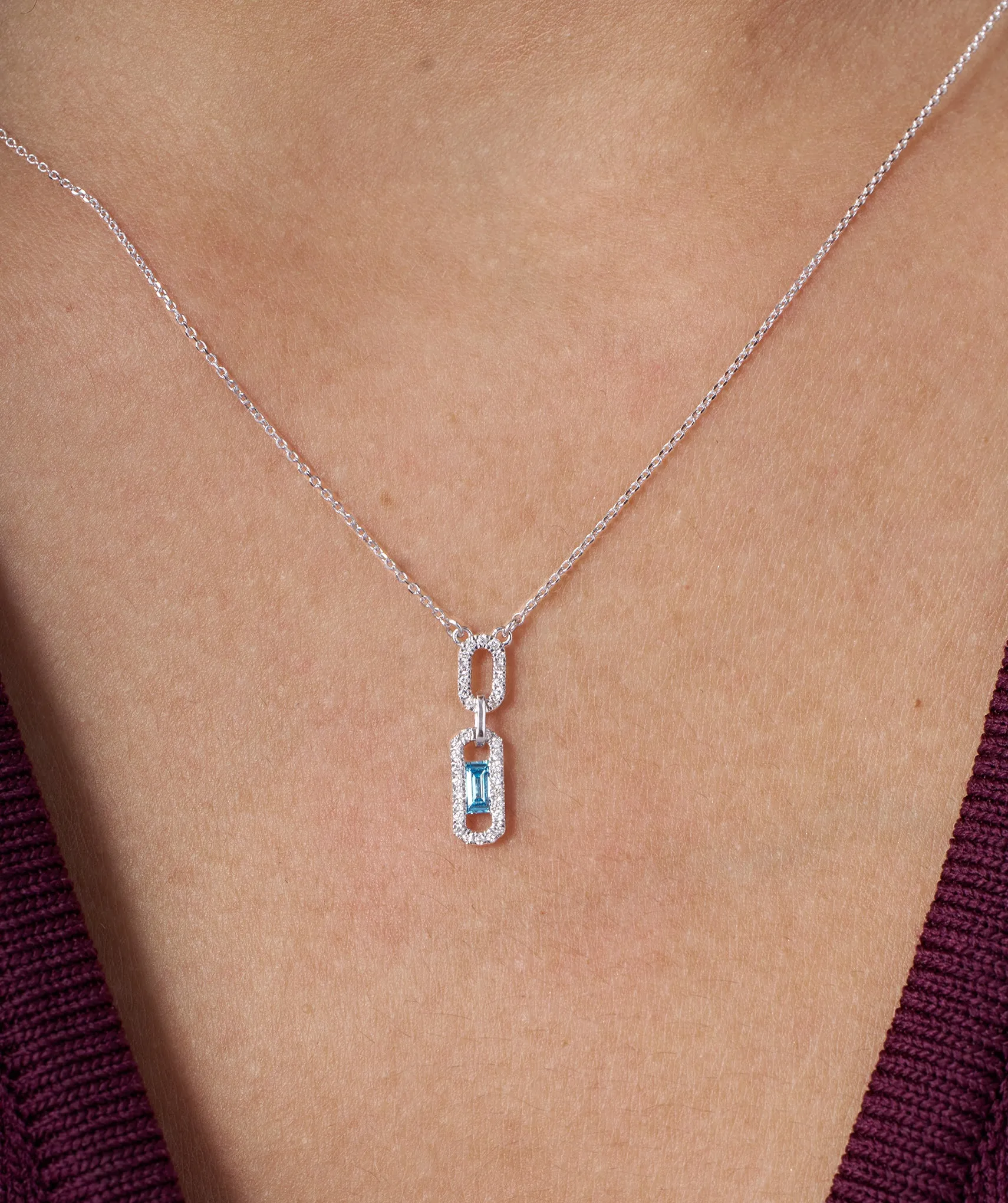 14K Gold Halo Design Diamond Necklace