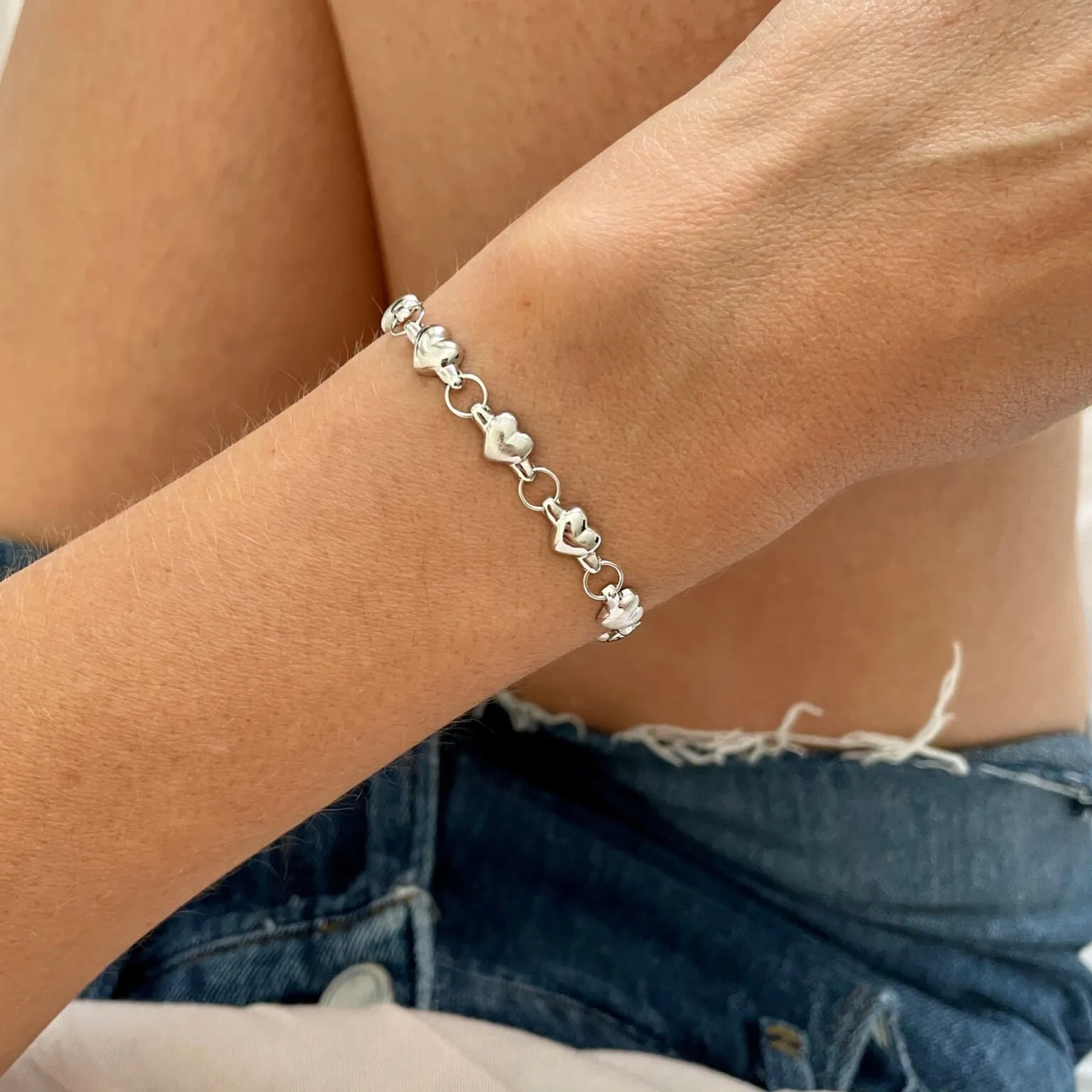 14K Gold Polished And Satin Heart Bracelet