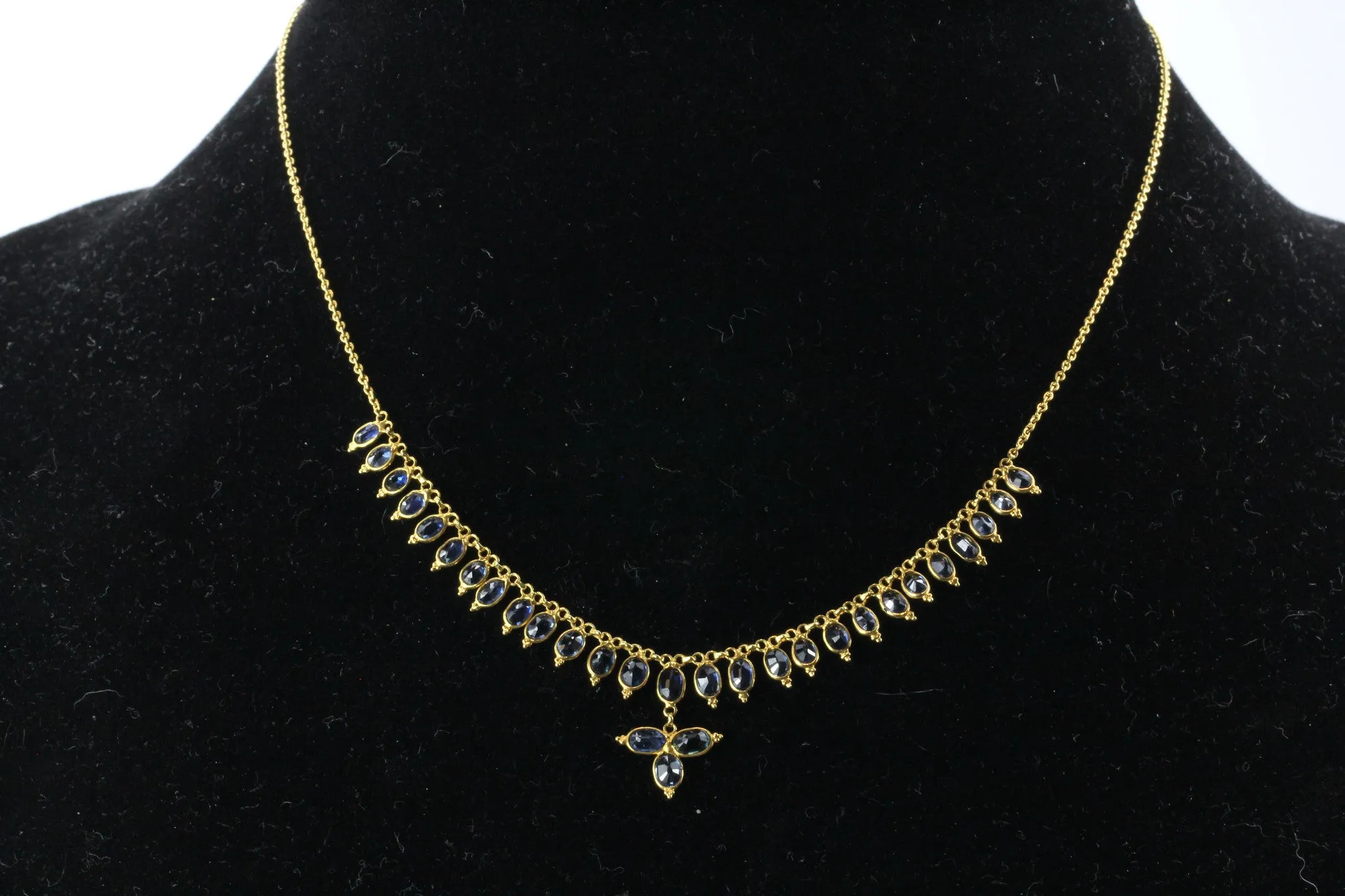 18K Gold 2.5 CTW Natural Blue Sapphire Necklace