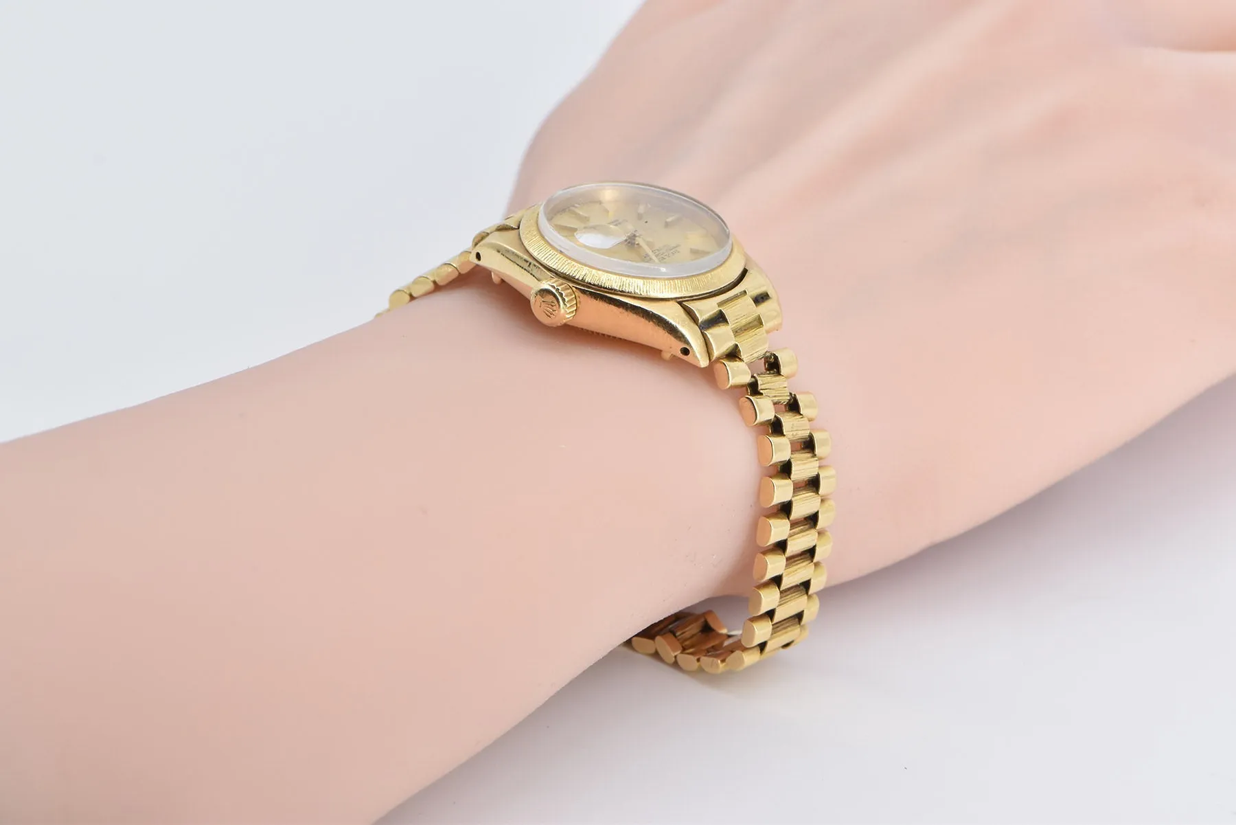 18K Rolex Datejust 26mm 6927 Bark Bezel 1980's Women's Watch