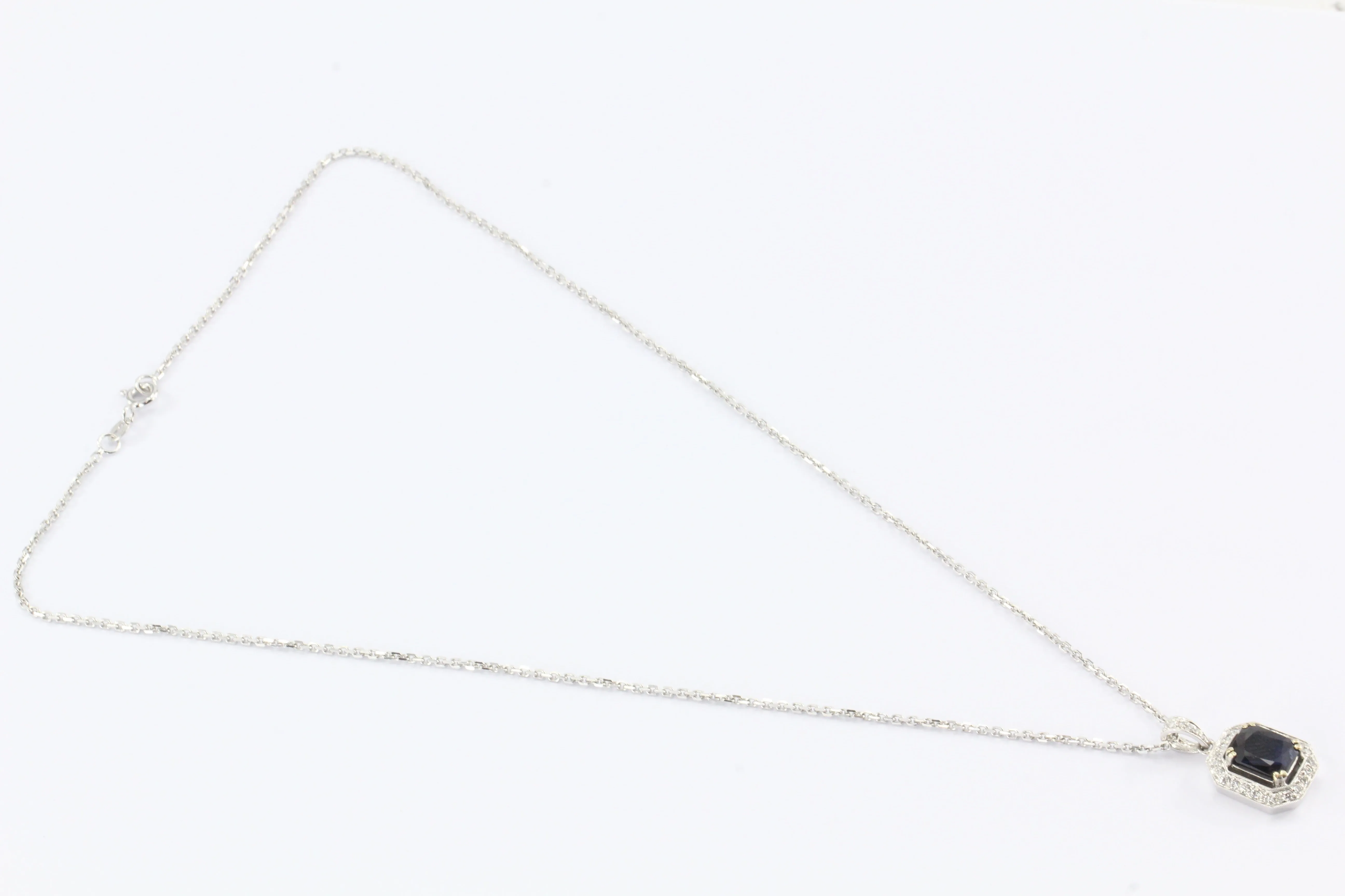18k White Gold 2 Carat Blue Sapphire & Diamond Necklace