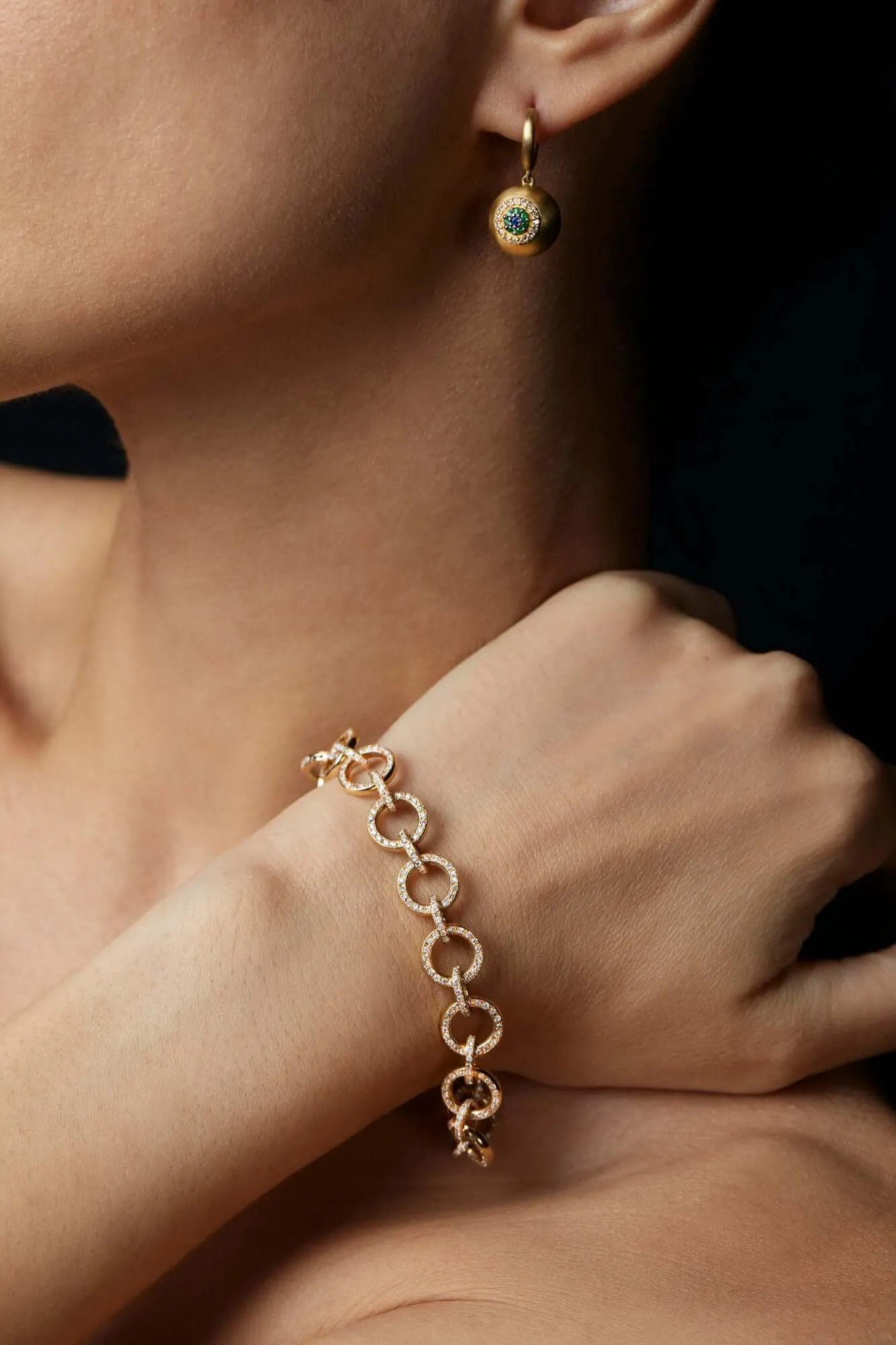 18K Yellow Gold Round Link Diamond Bracelet