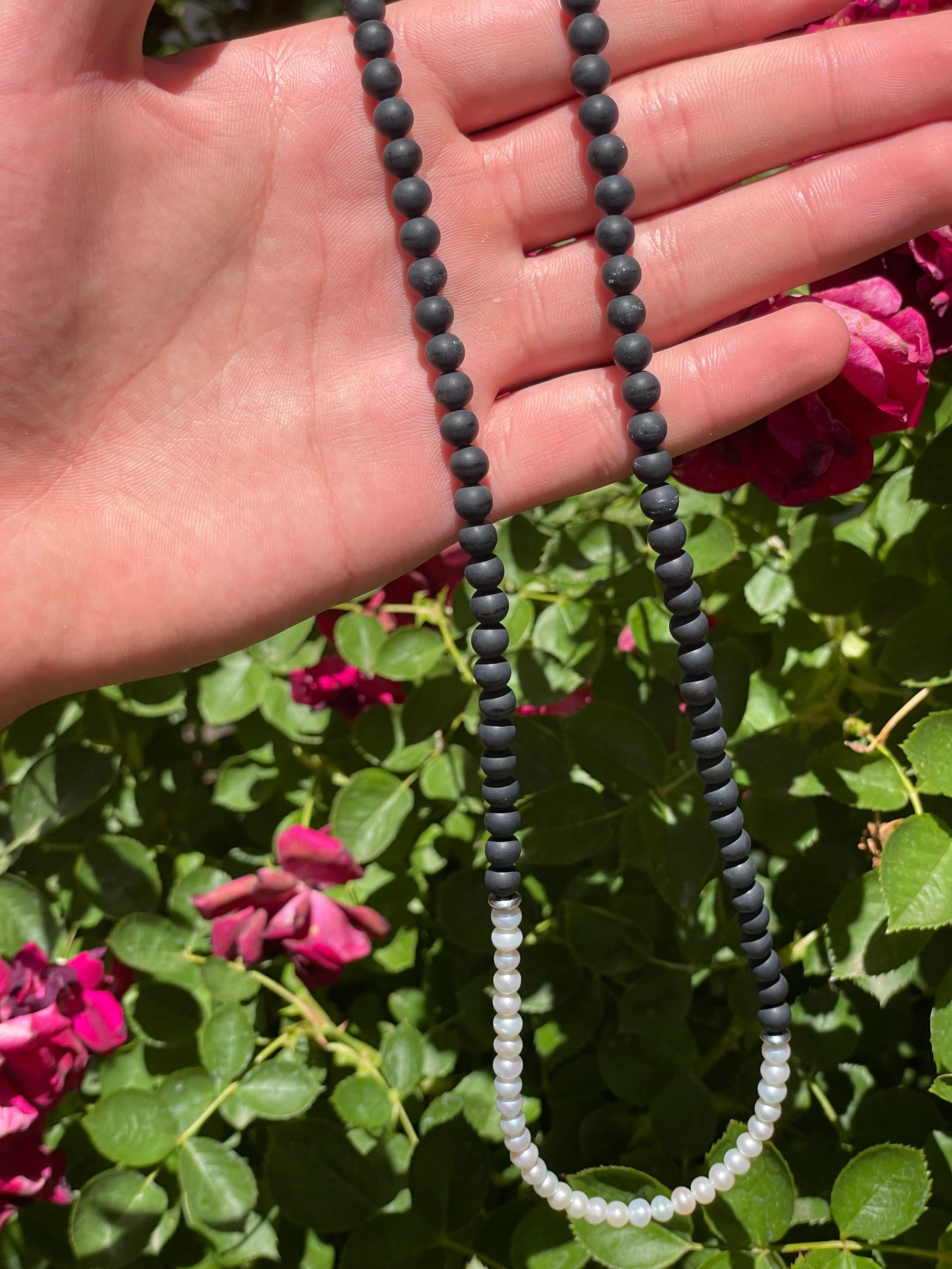 20 inch Matte Onyx Beads and Freshwater Pearls Necklace