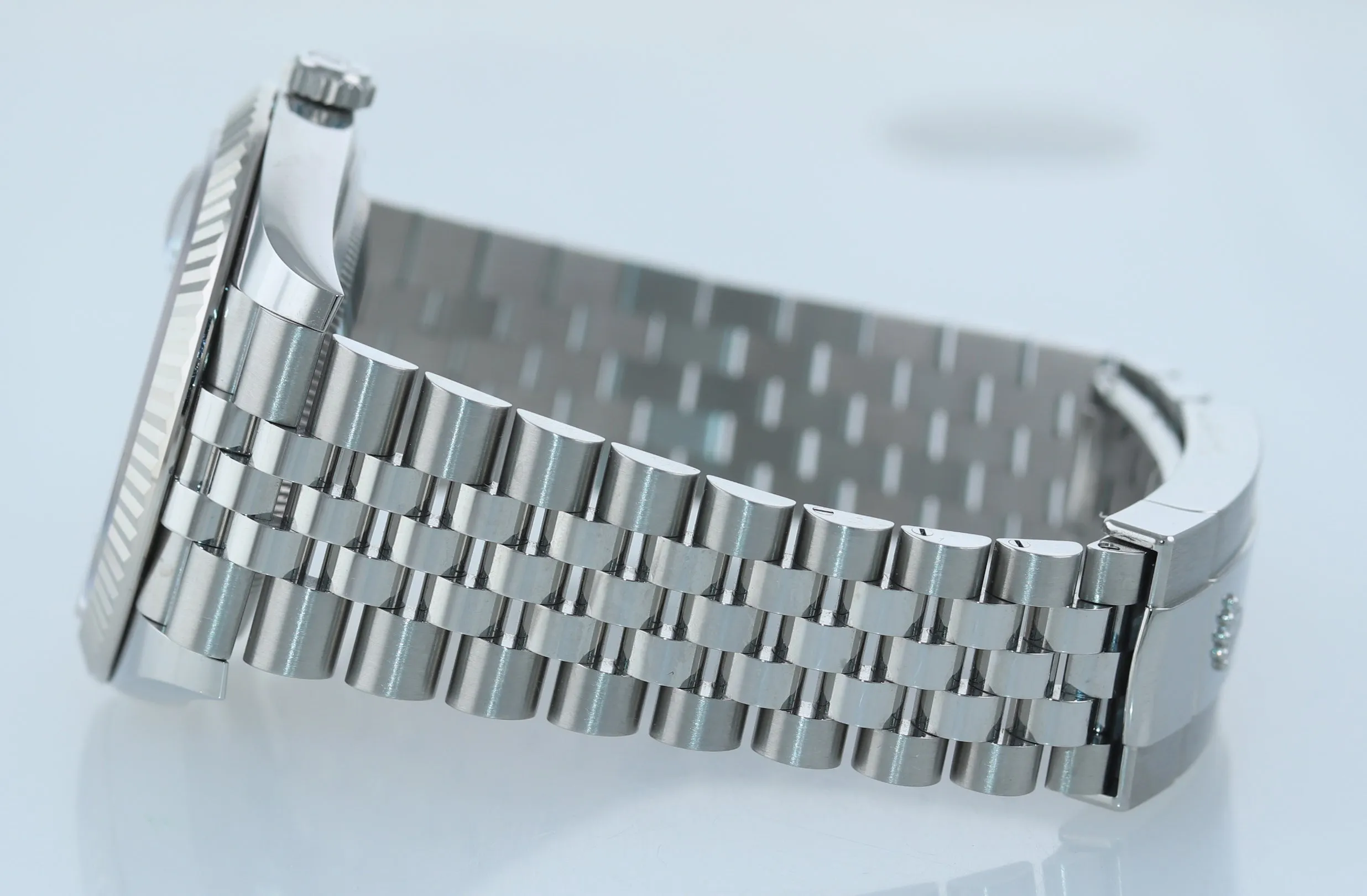 2021 NEW PAPERS Rolex DateJust 41 126334 Black Diamond Fluted Jubilee Watch Box