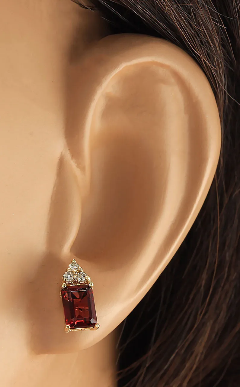 2.65 Carat Natural Garnet 14K Yellow Gold Diamond Earrings