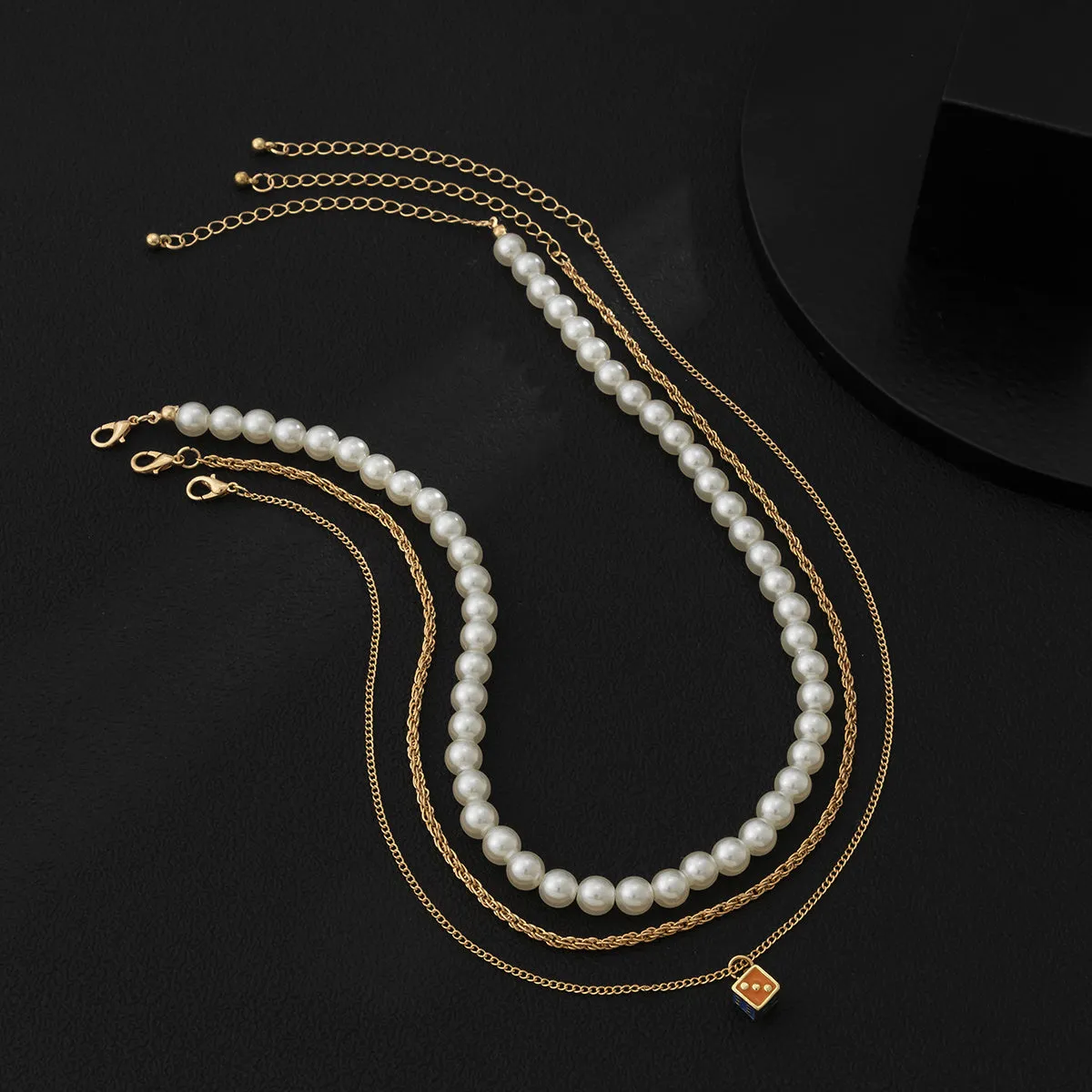 3pcs Dripping Oil Dice Pearl Necklaces Set