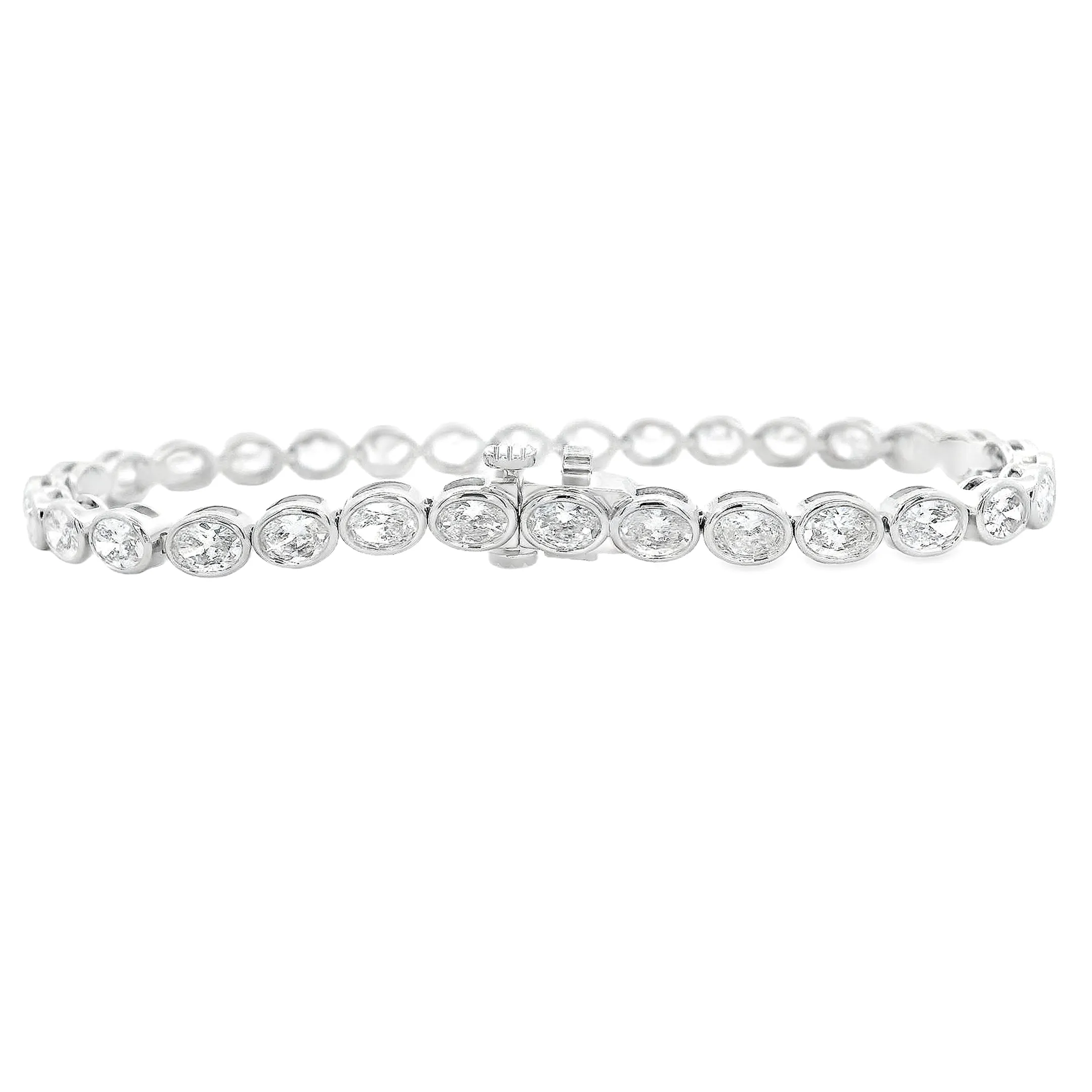 6.65ct 18k White Gold Diamond Bracelet
