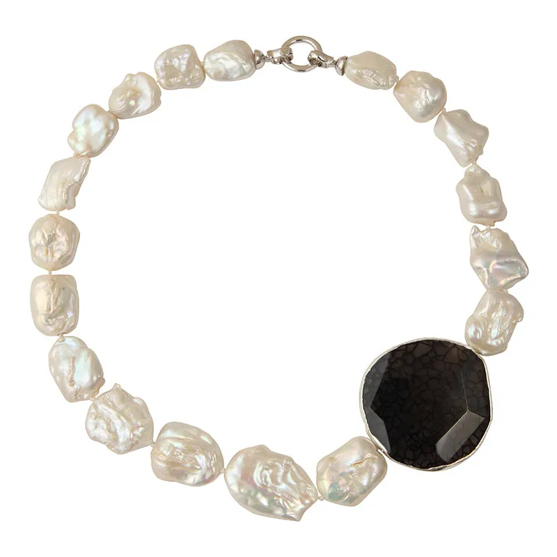 720-01-10 | STONE PEARL CHOKER W/ TIBETAN BLACK QUARTZ MEDALLION