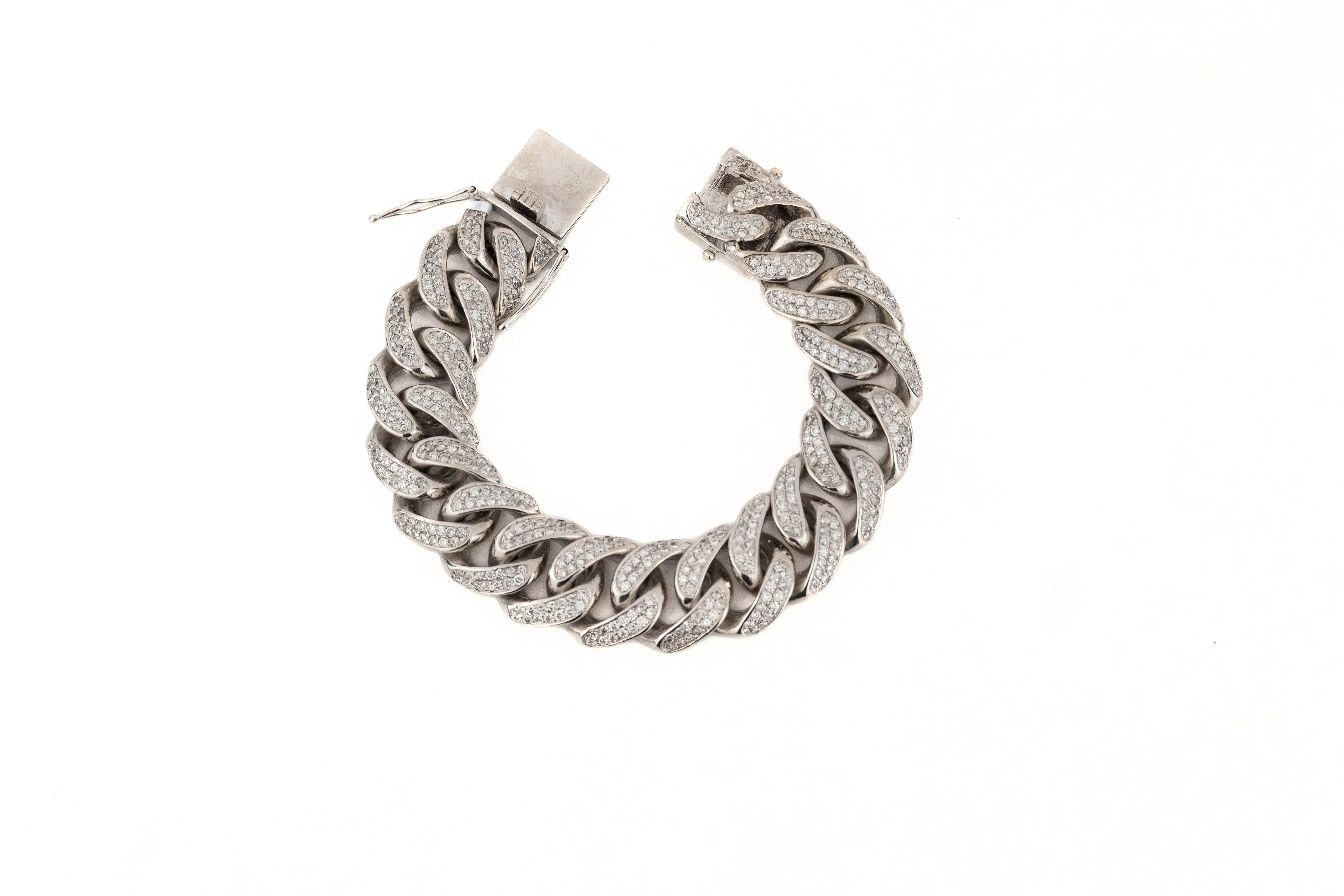 8mm White Gold Rounded Diamond Bracelet