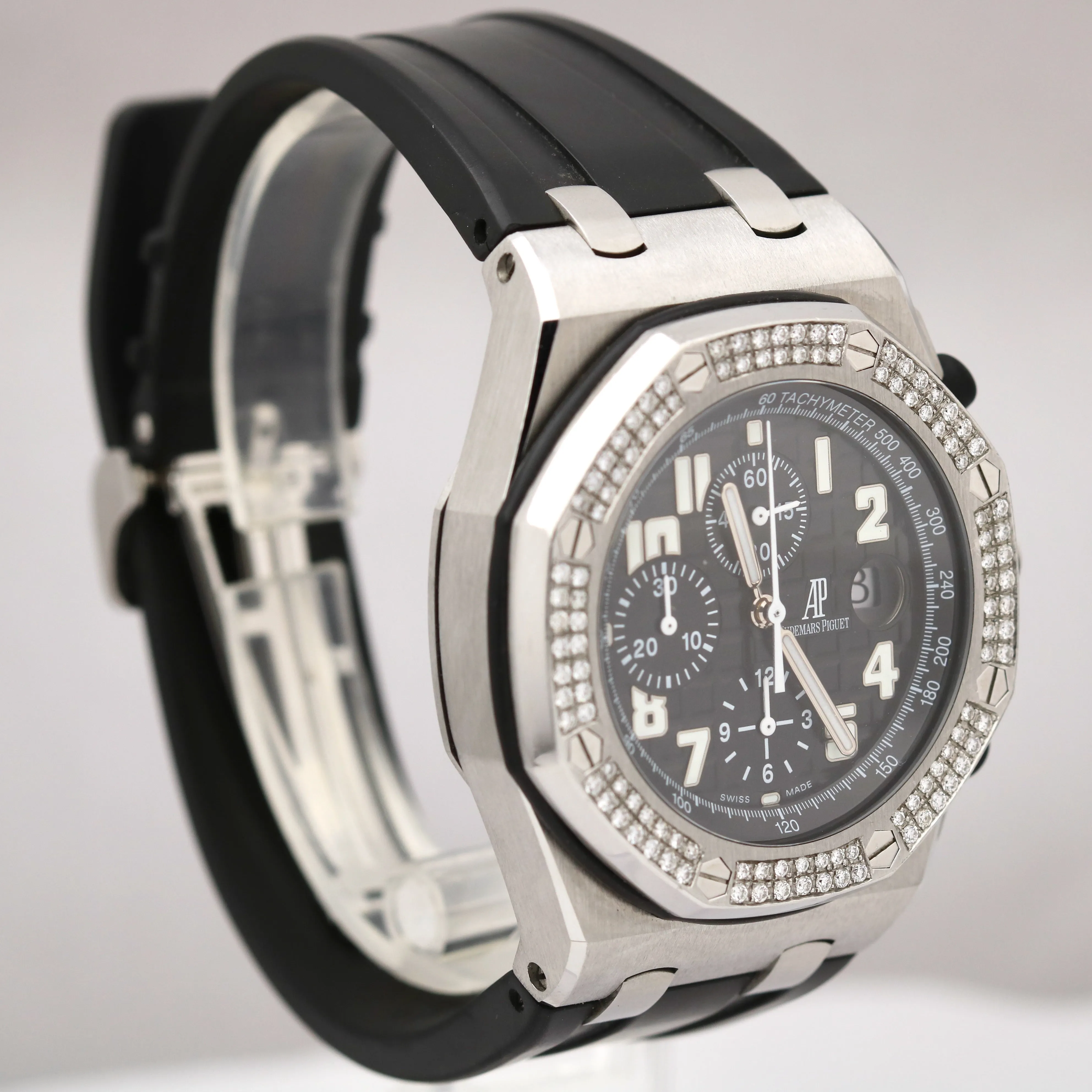 Audemars Piguet Royal Oak Offshore 42mm DIAMOND BEZEL Black Rubber 25940SK Watch
