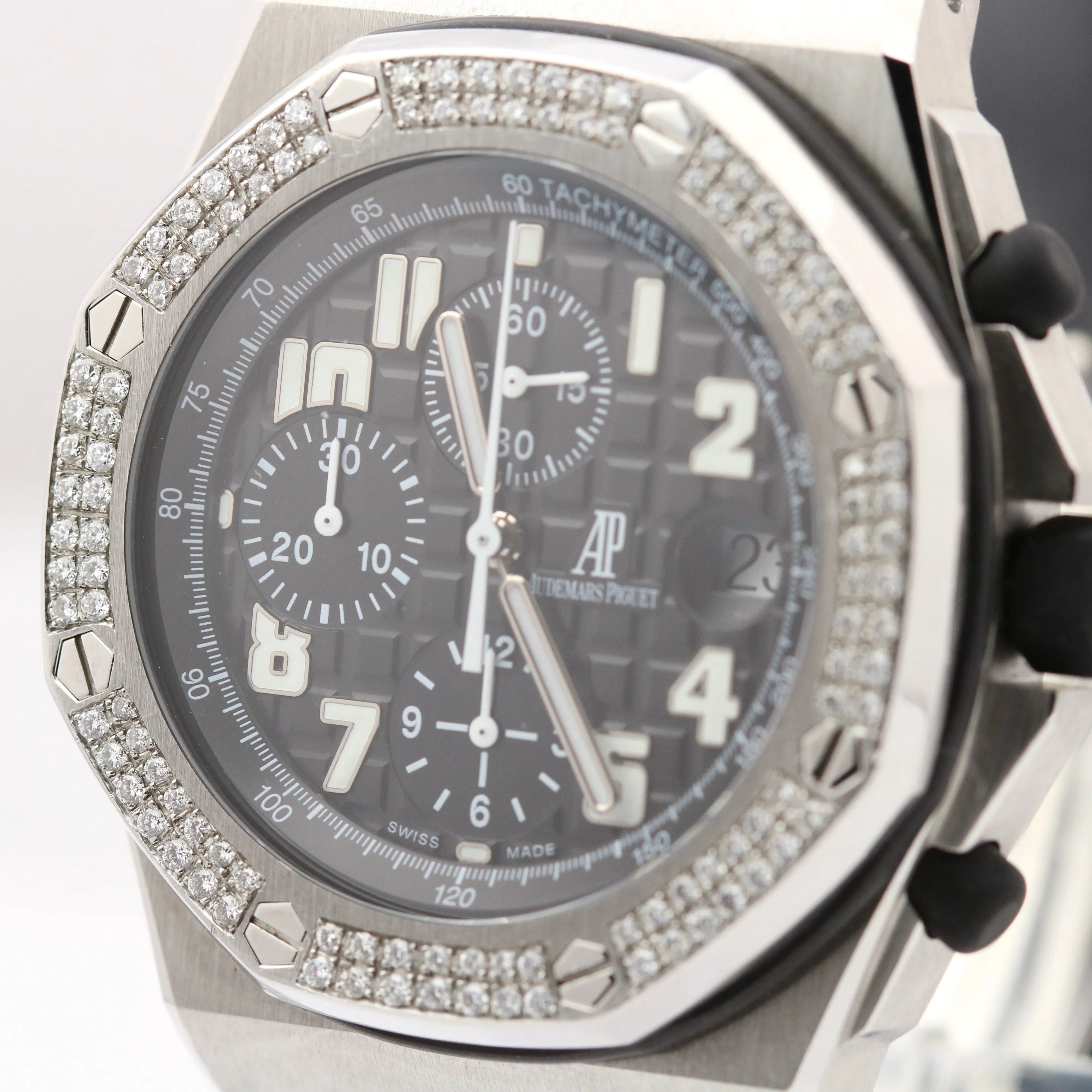 Audemars Piguet Royal Oak Offshore 42mm DIAMOND BEZEL Black Rubber 25940SK Watch