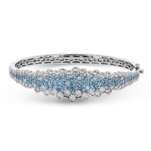 Bangle in 18K Gold with Diamonds