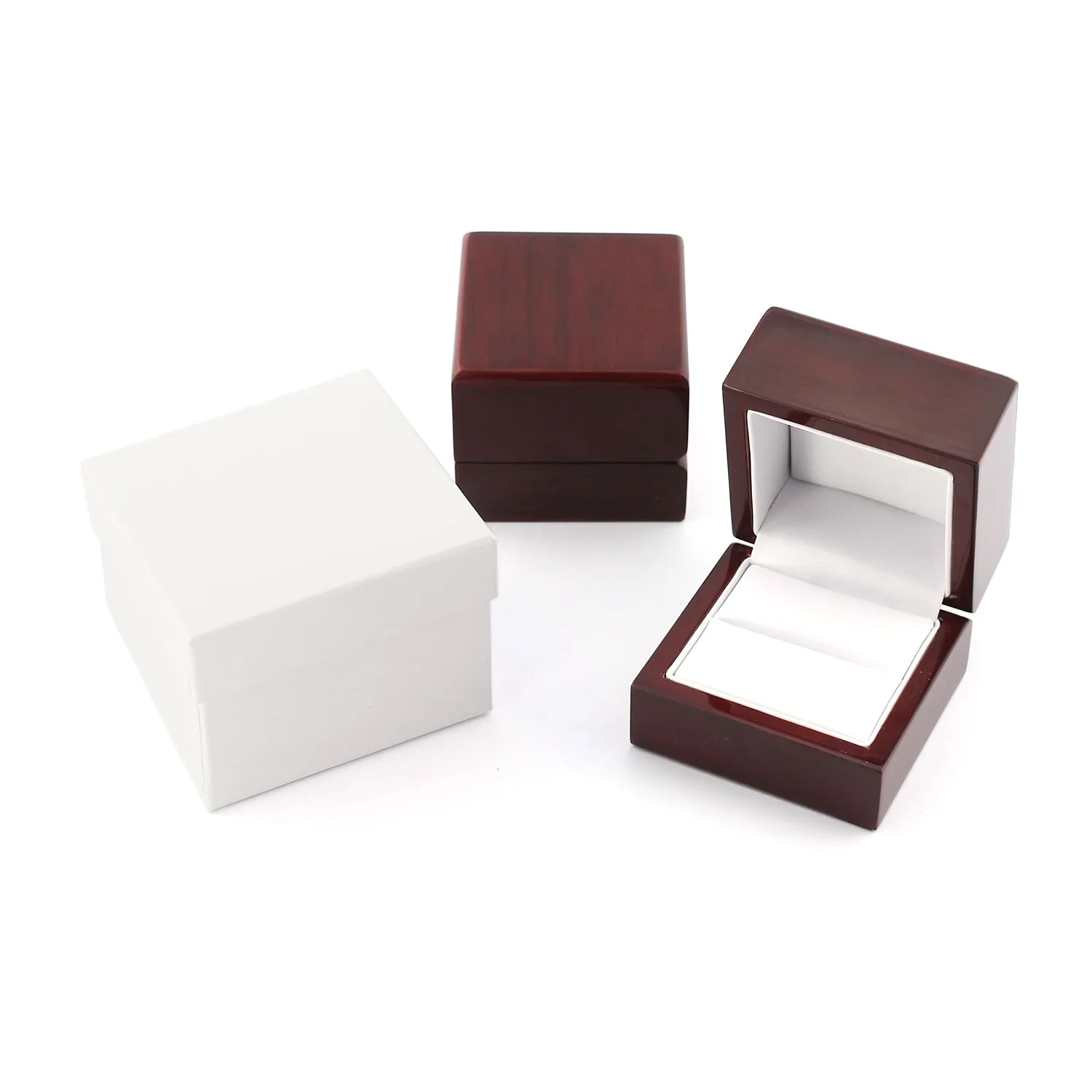 Benchmark 18k White Gold 7mm Comfort-Fit Satin-Finished Carved Design Band, (Sizes 4-15)