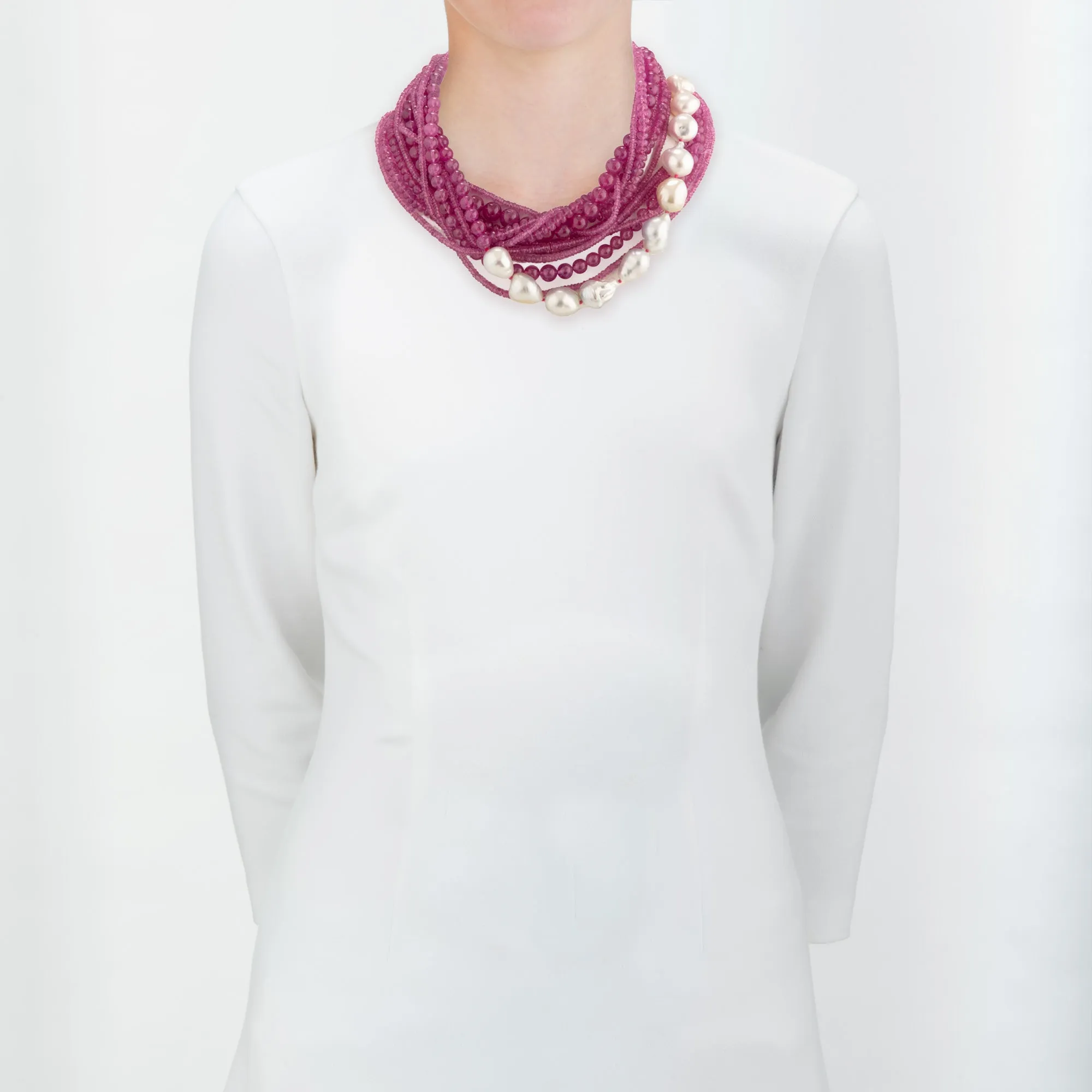 CASCADE VI sapphire necklace