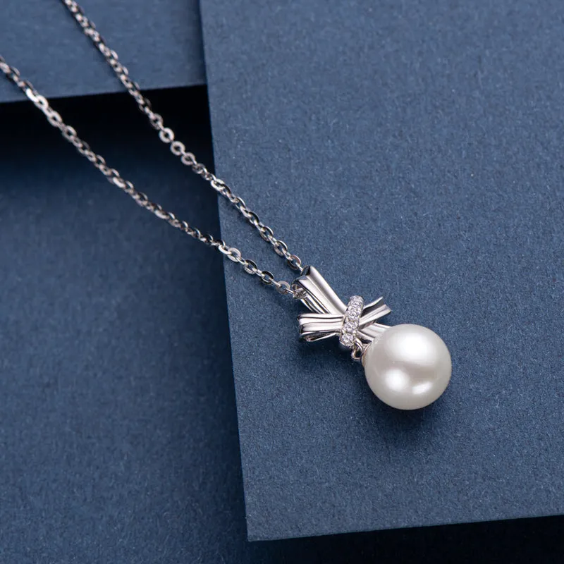 Classic Bowknot Natural Freshwater Pearl Pendant Necklace