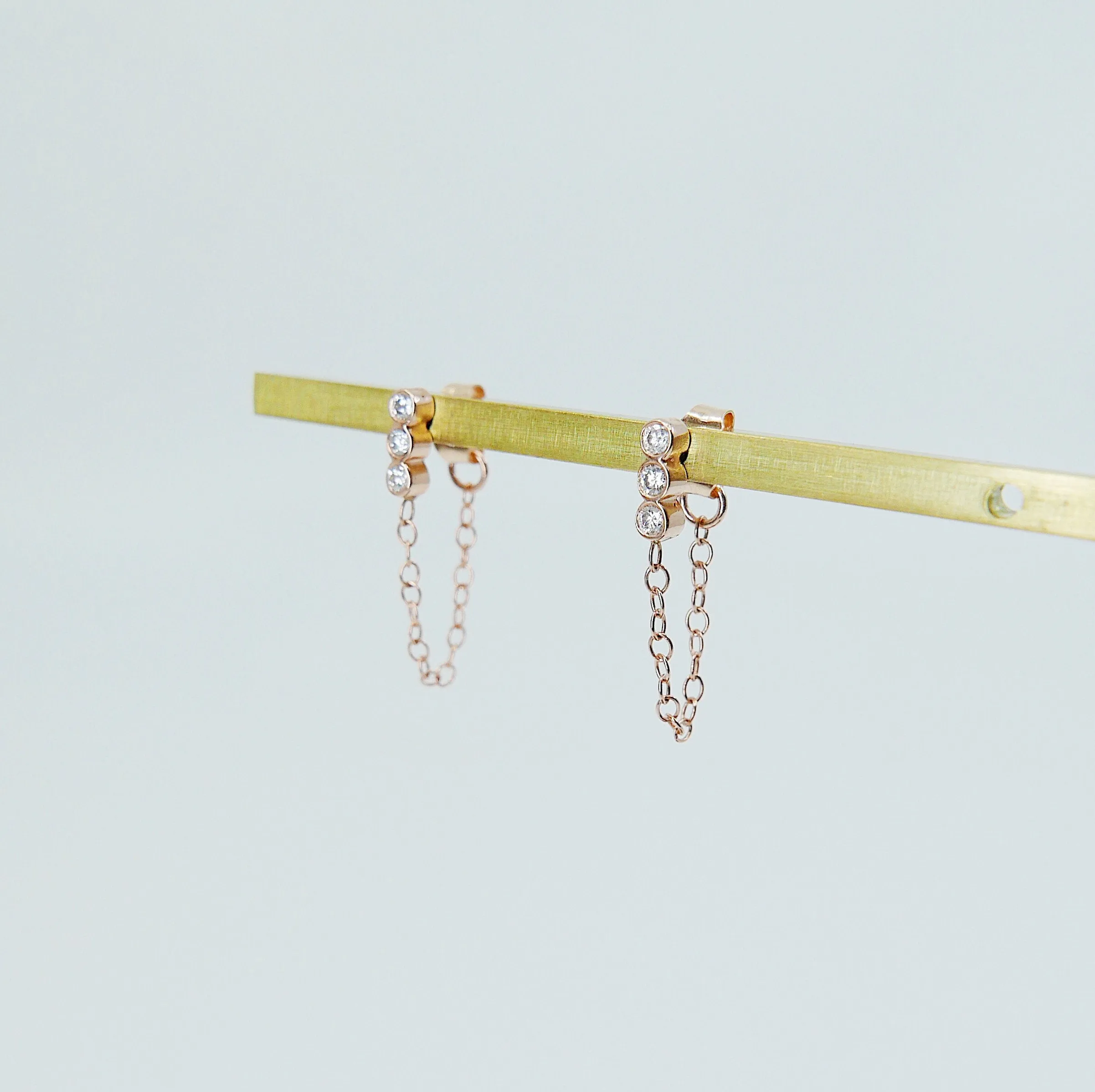 Dot Dot Dot Diamond Chain Earrings