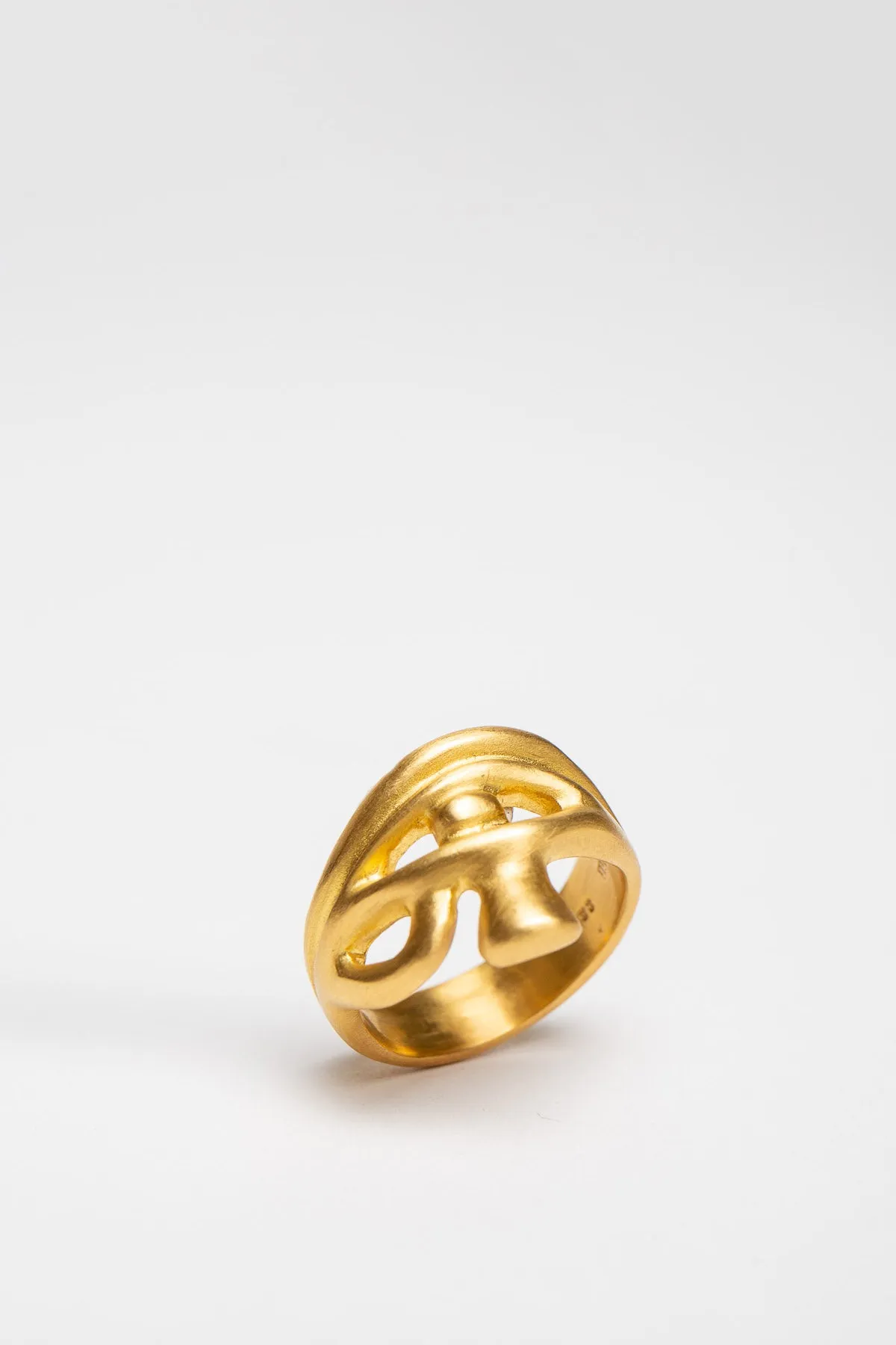 ELI HALILI | 22K EYE OF HORUS RING
