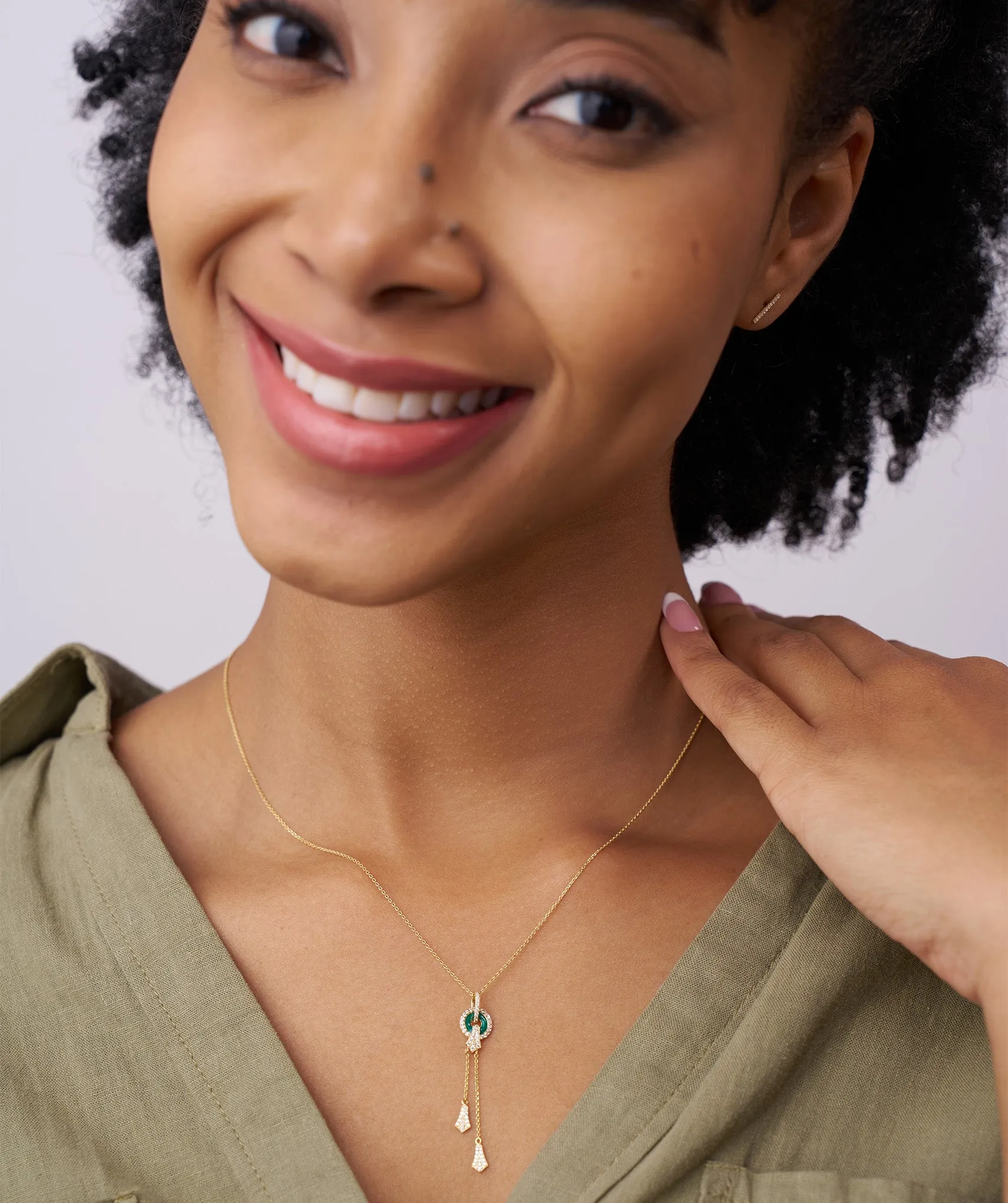 Emerald Green Circular Pendant Necklace