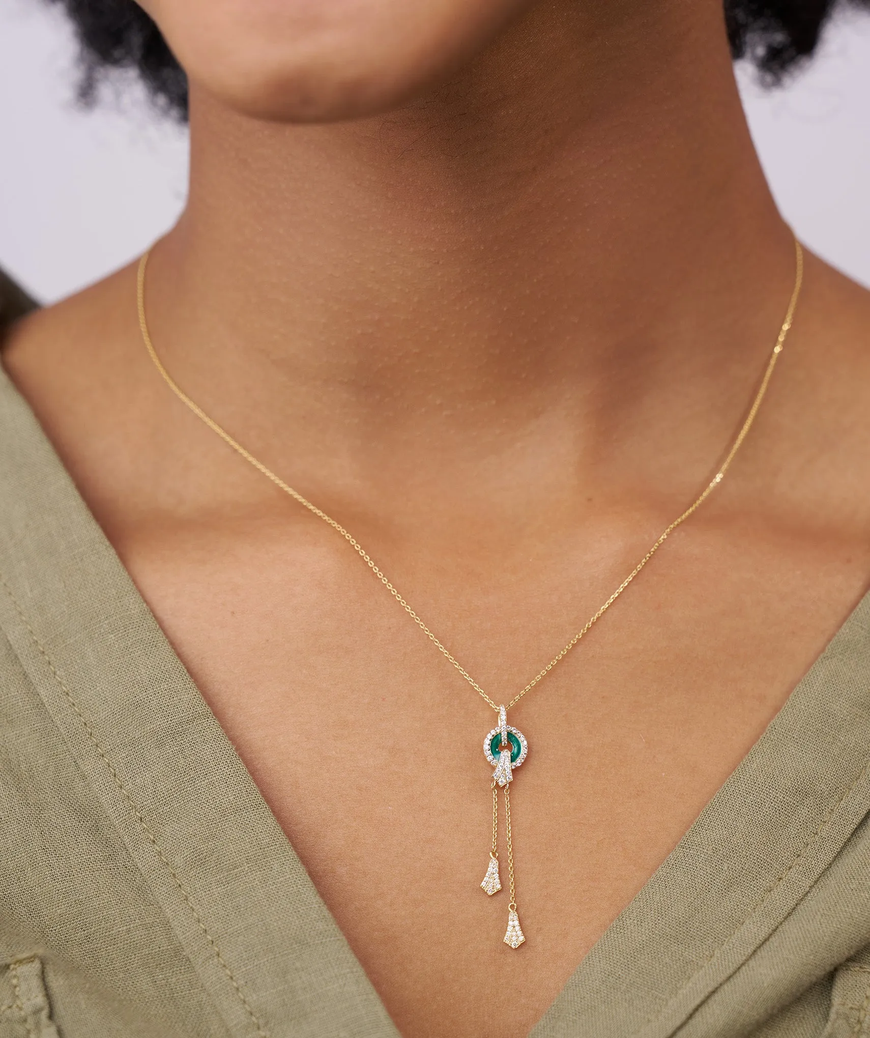 Emerald Green Circular Pendant Necklace