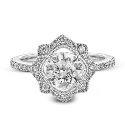Engagement Ring in 18k Gold with Diamonds