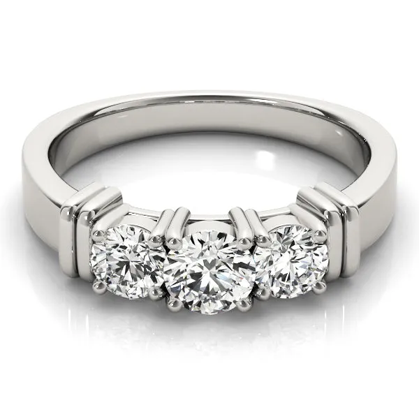 Engagement Rings 3 Stone Round - TN82577