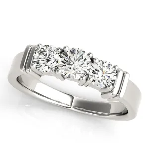 Engagement Rings 3 Stone Round - TN82577
