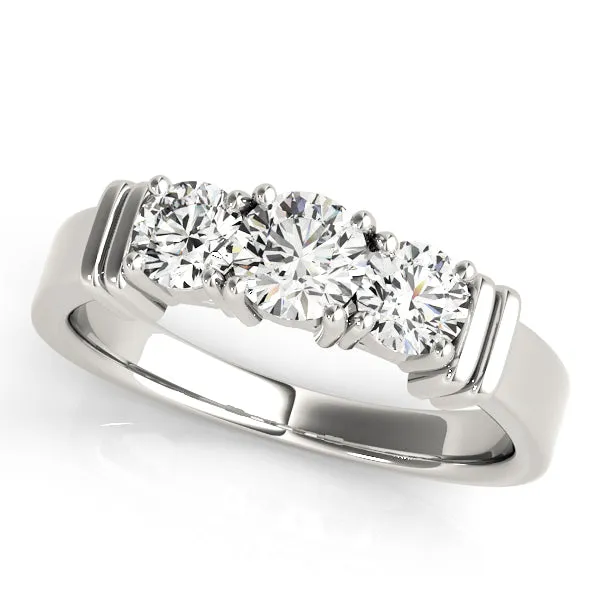 Engagement Rings 3 Stone Round - TN82577
