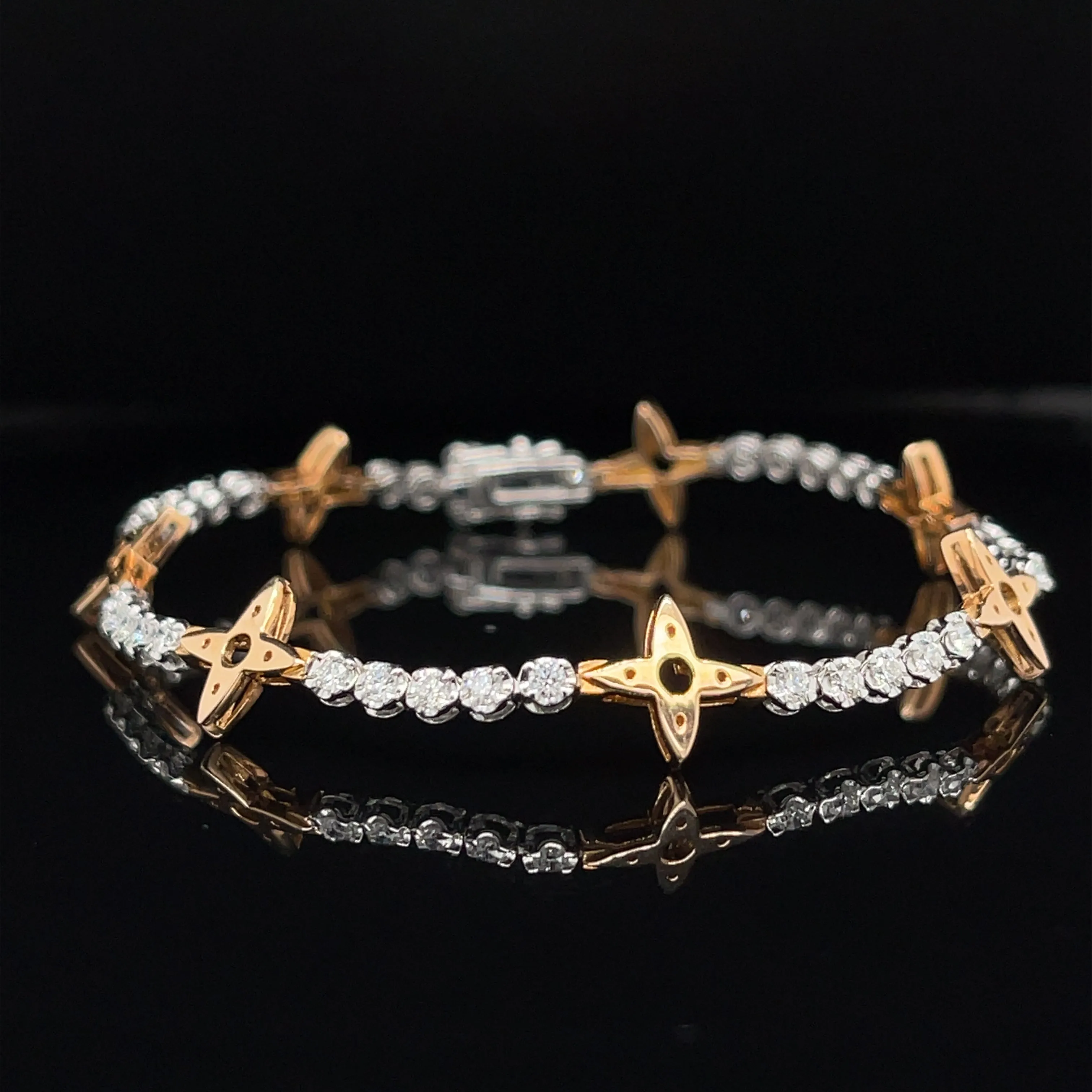 Fancy Flower 0.91ctw Diamond Tennis Bracelet in 18k Two-Tone Gold - #319 BRDIA088709