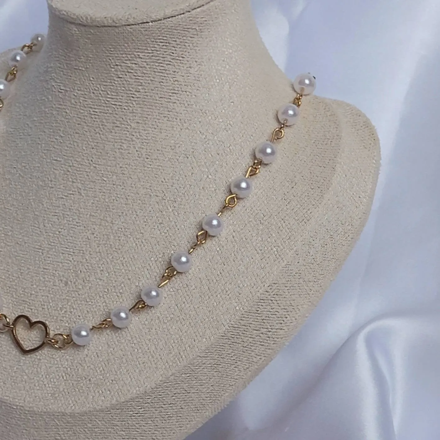 Faux Pearl Heart Necklace - Pear Necklace,Pearl Jewellery,Heart Necklaces In The UK,Bead NecklacesHeart Jewelley In The UK,Gold Necklaces