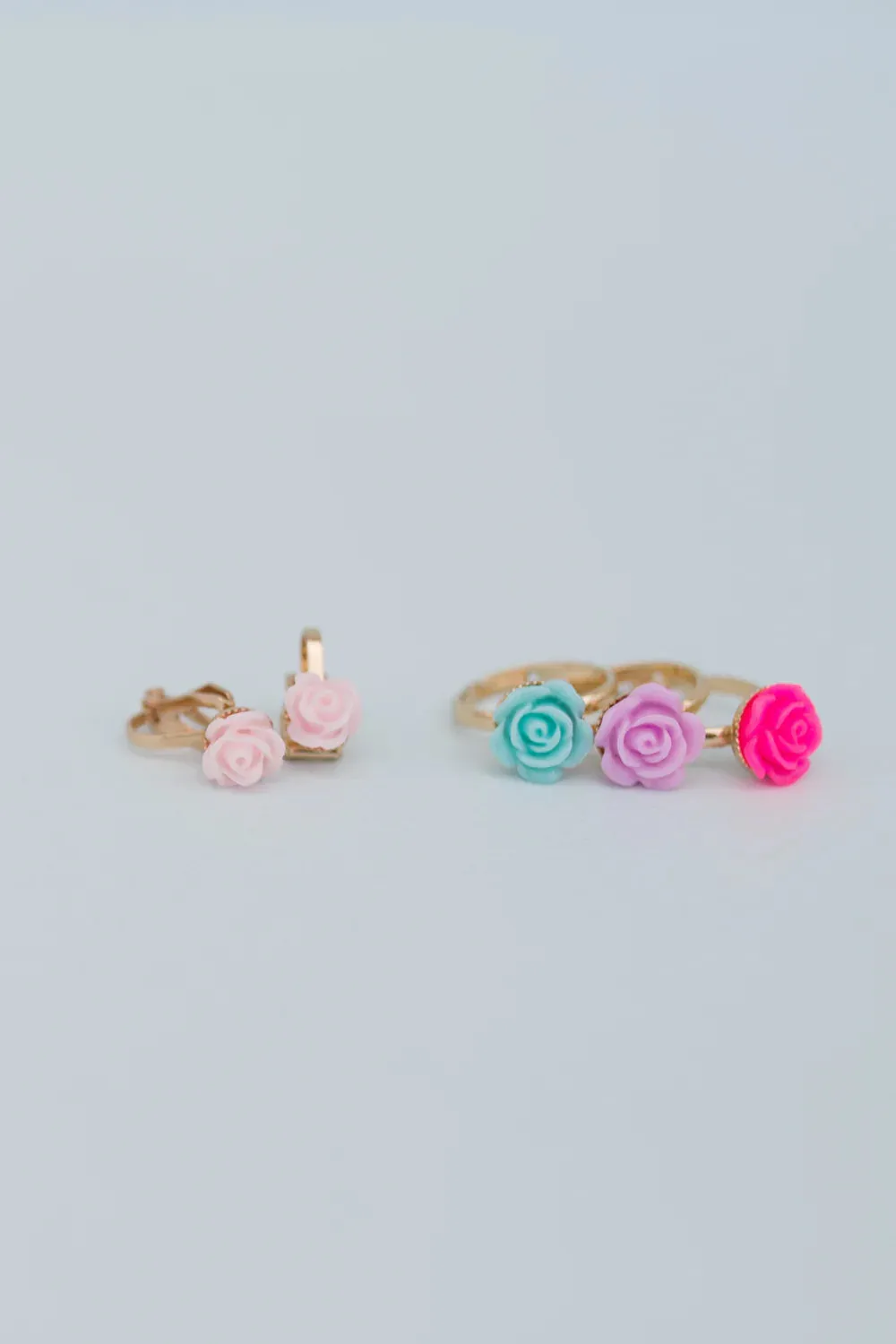 Great Pretenders Boutique Rose Rings & Earring Set