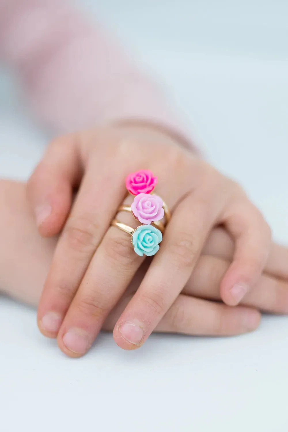 Great Pretenders Boutique Rose Rings & Earring Set