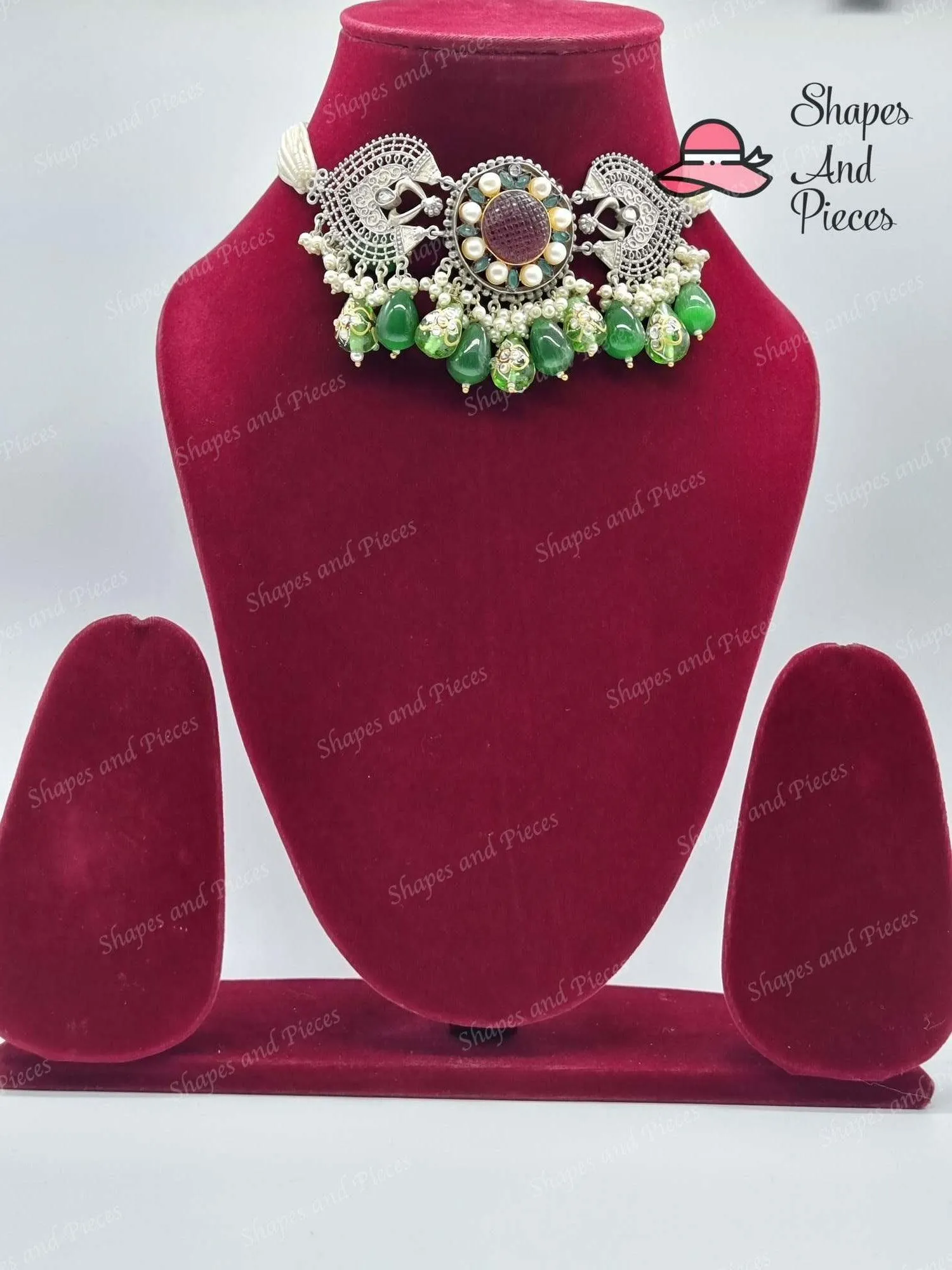 Hilde Pearl Choker Set