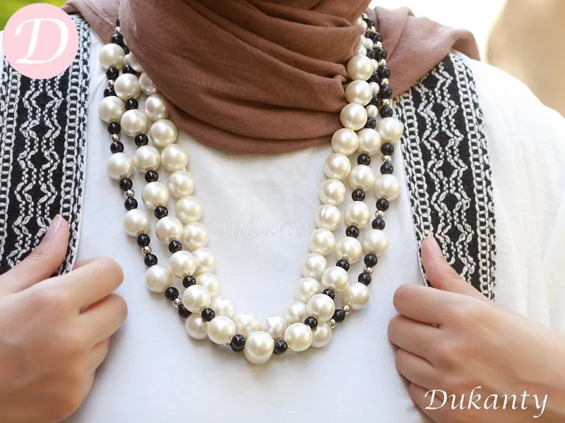 Laurel Necklaces - Pearl with Onyx