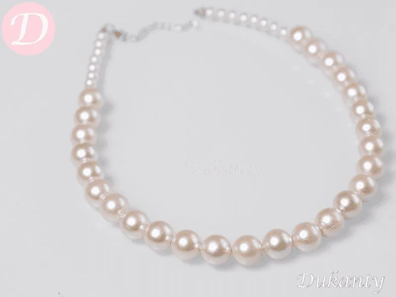 Laurel Necklaces - Pearl with Onyx