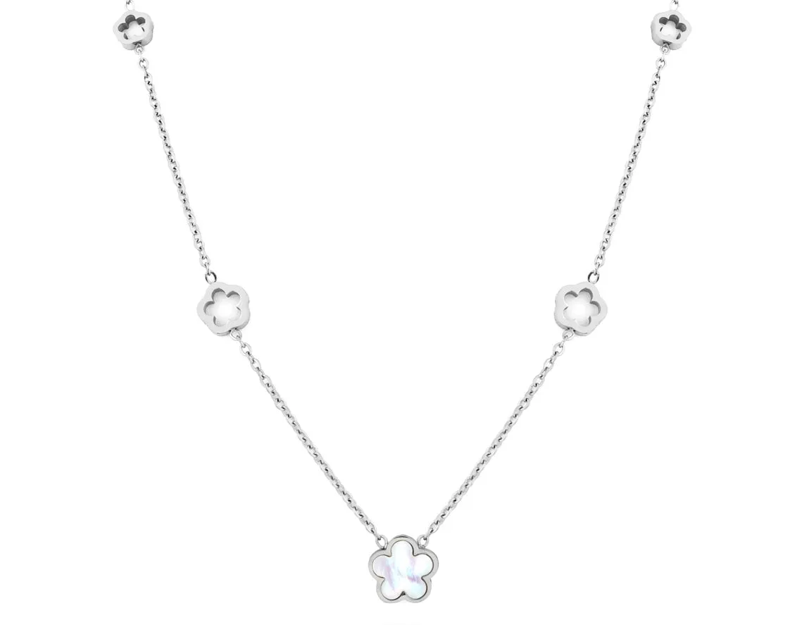 Lucky Mother of Pearl Clover Gold Necklace  – Maestro Hennessy®