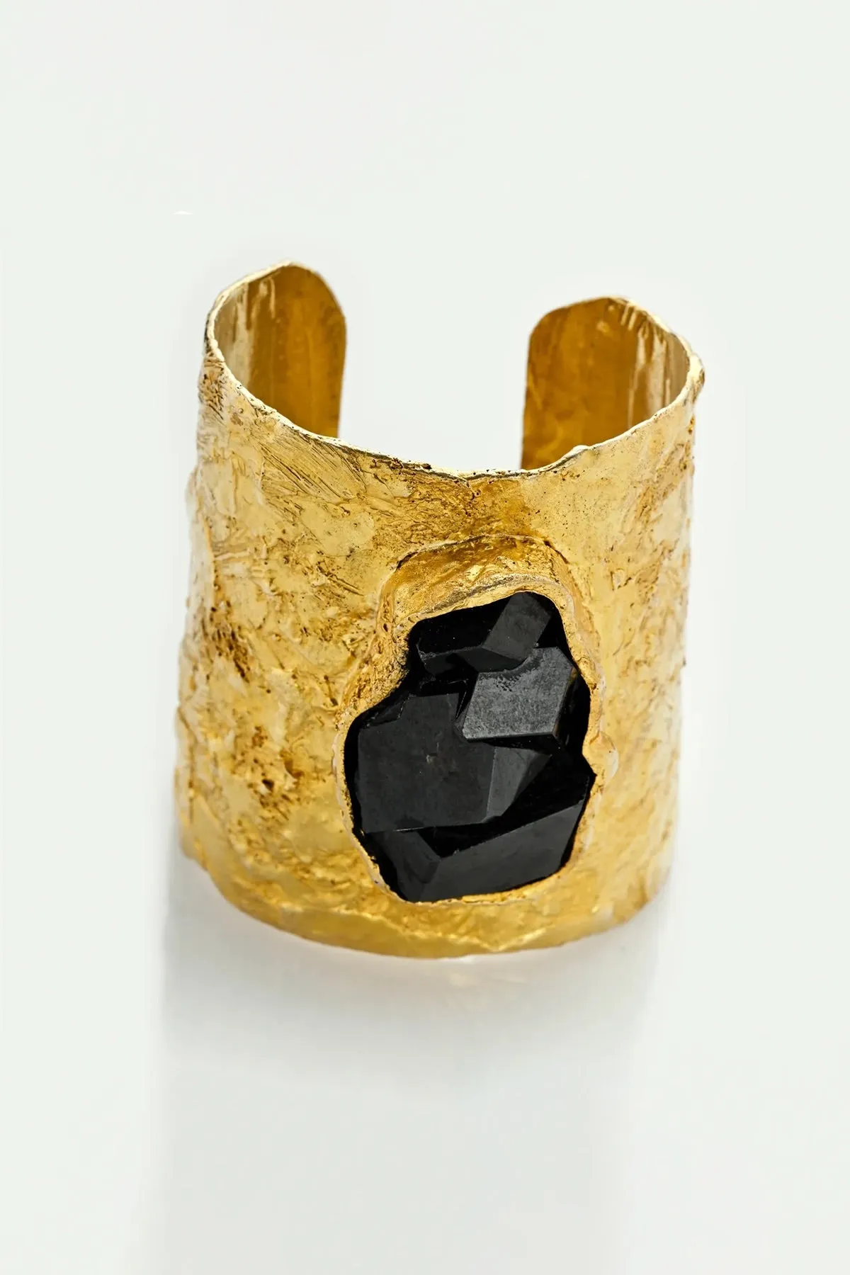 MARIE-ALEXANDRINE YVERNAULT | VELA II GARNET CUFF 7CM