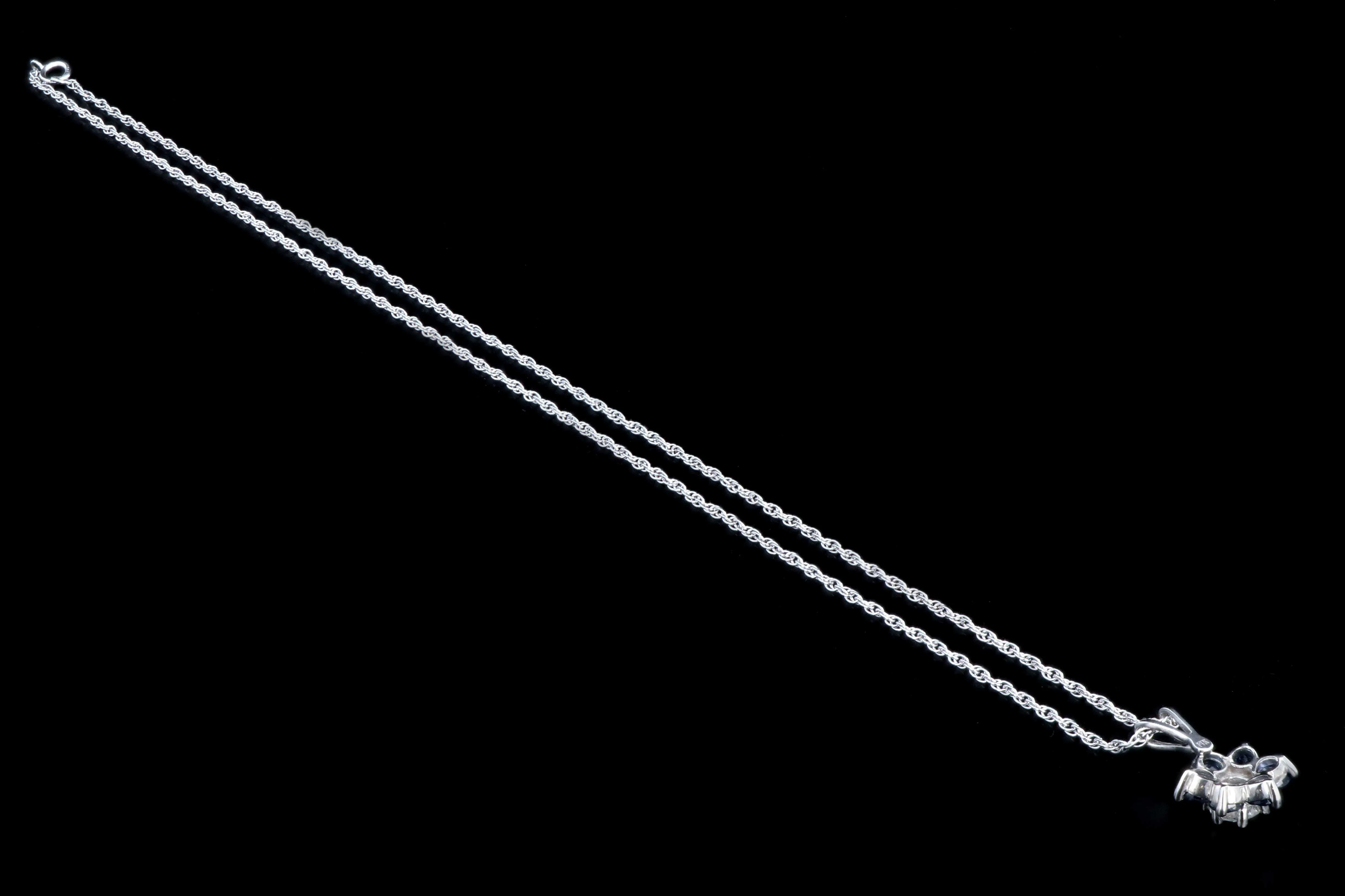 Modern 14K White Gold .40 CTS Round Diamond .60 Carats Natural Sapphires Pendant Necklace