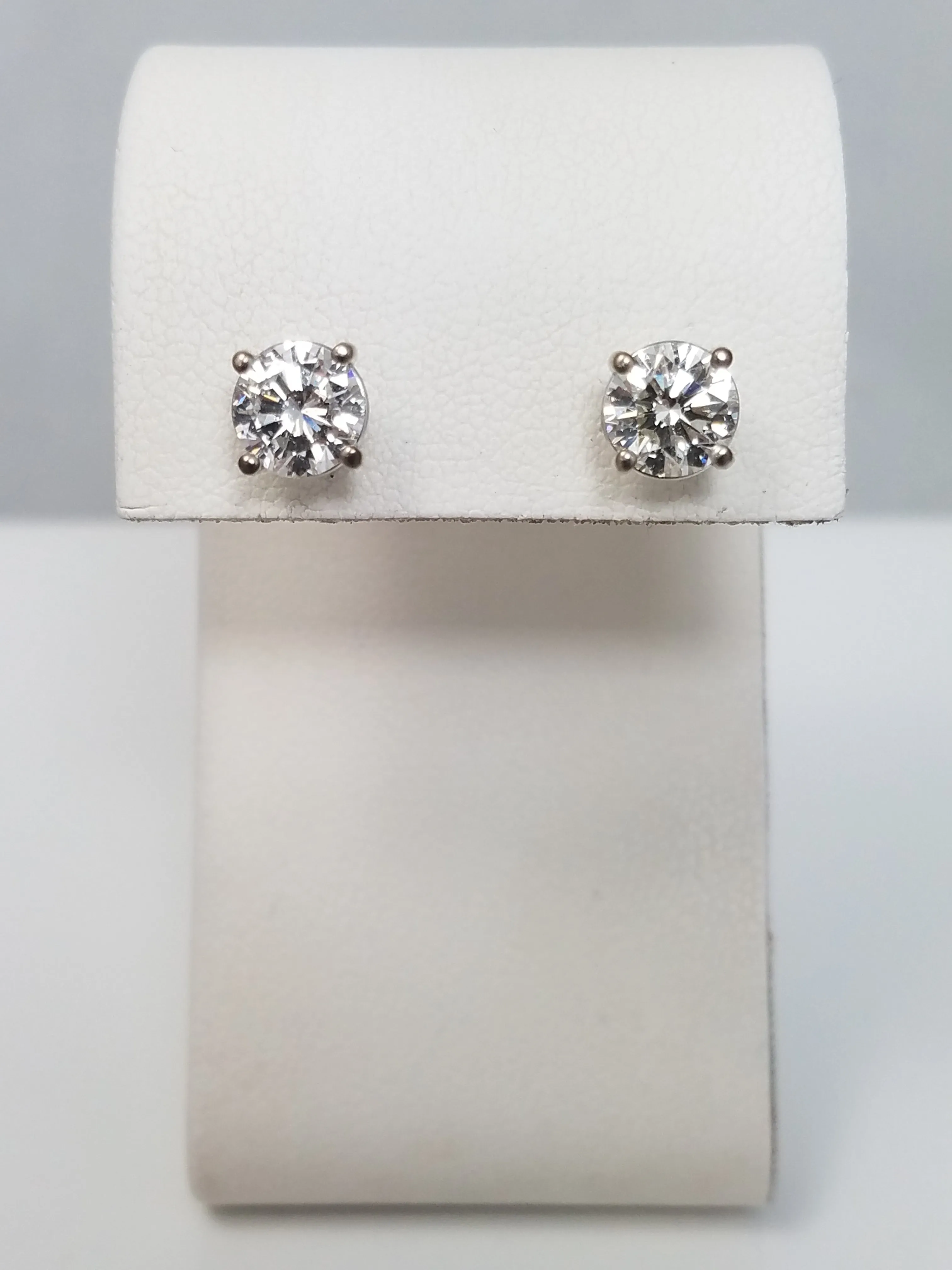 New! Stunning 14k White Gold 2.02ctw Natural Diamond Solitaire Earrings
