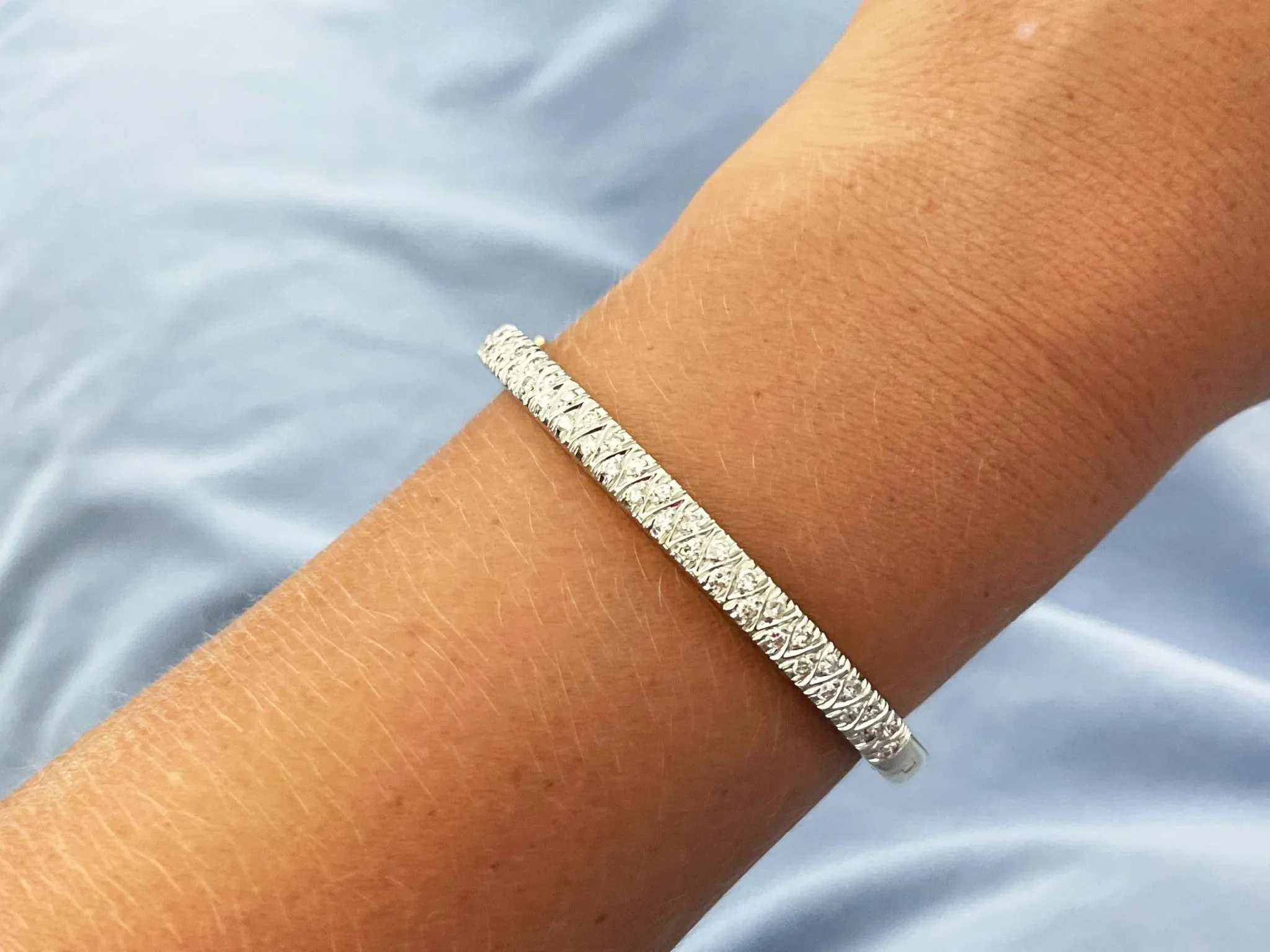 Pave Diamond Hinged Bangle in 14k Yellow Gold