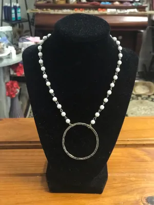 Pearl / Circle Necklace