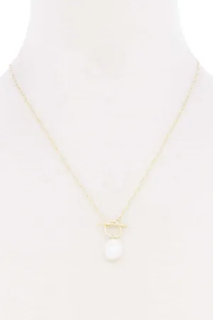Pearl Toggle Clasp Necklace