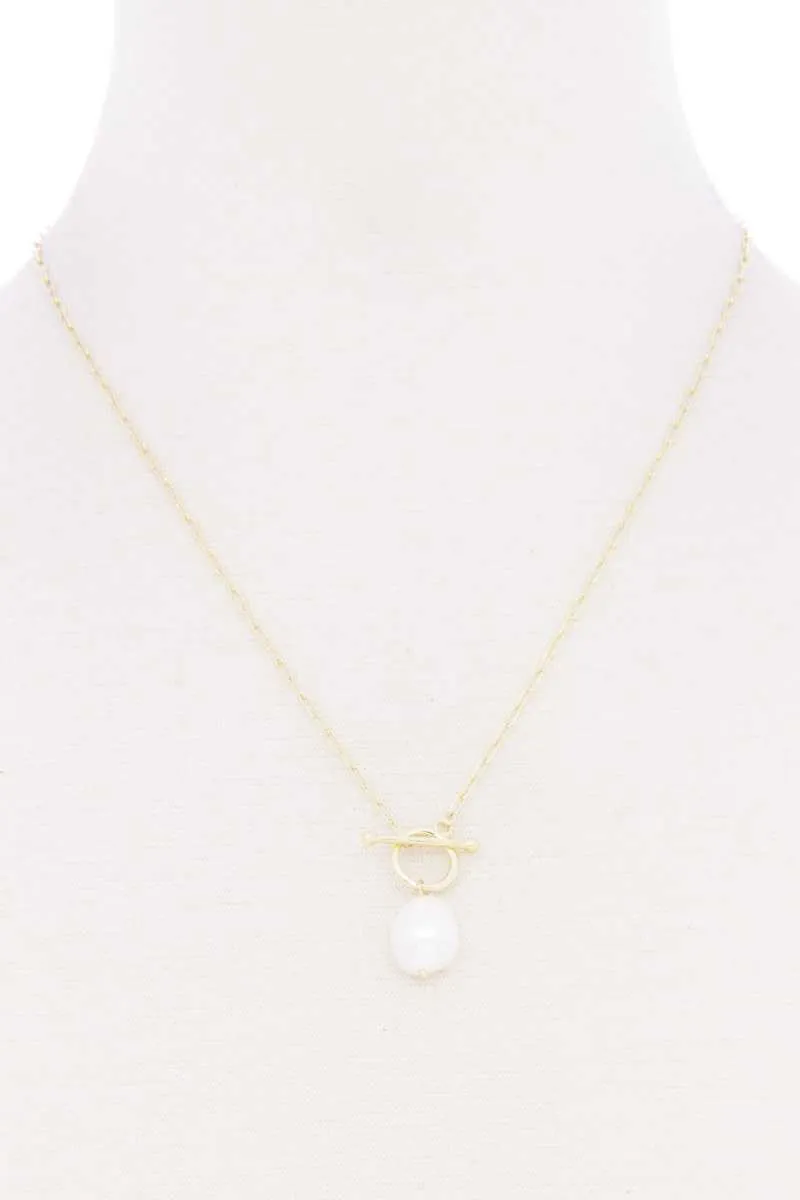 Pearl Toggle Clasp Necklace