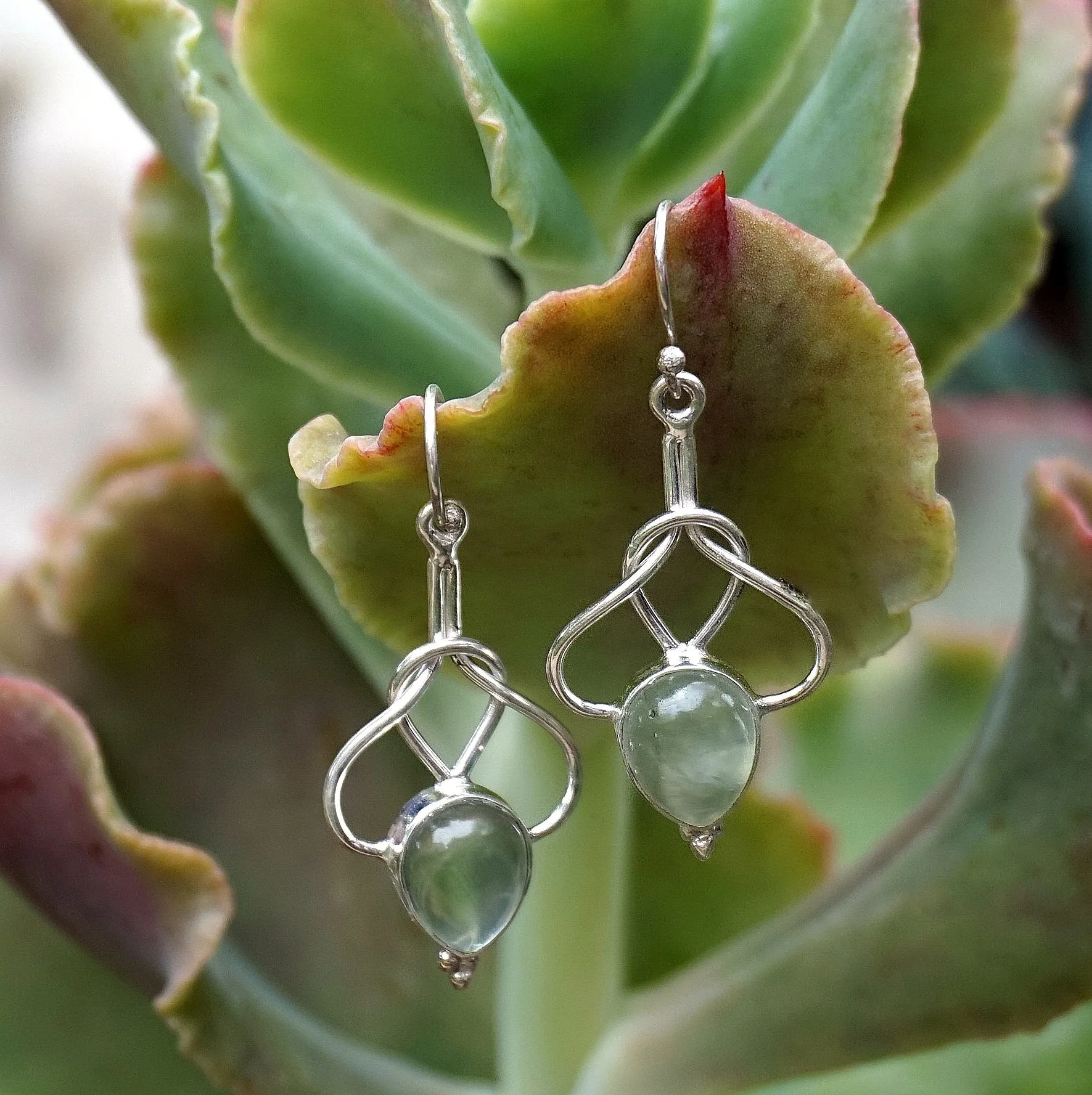 Prehnite Earring Set 2 with Love Knot
