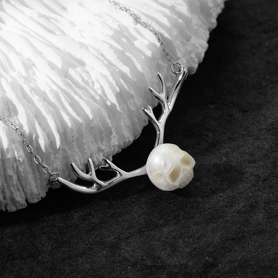 Reindeer Antler Pearl Cranium Clavicle Chain Pendant Necklace