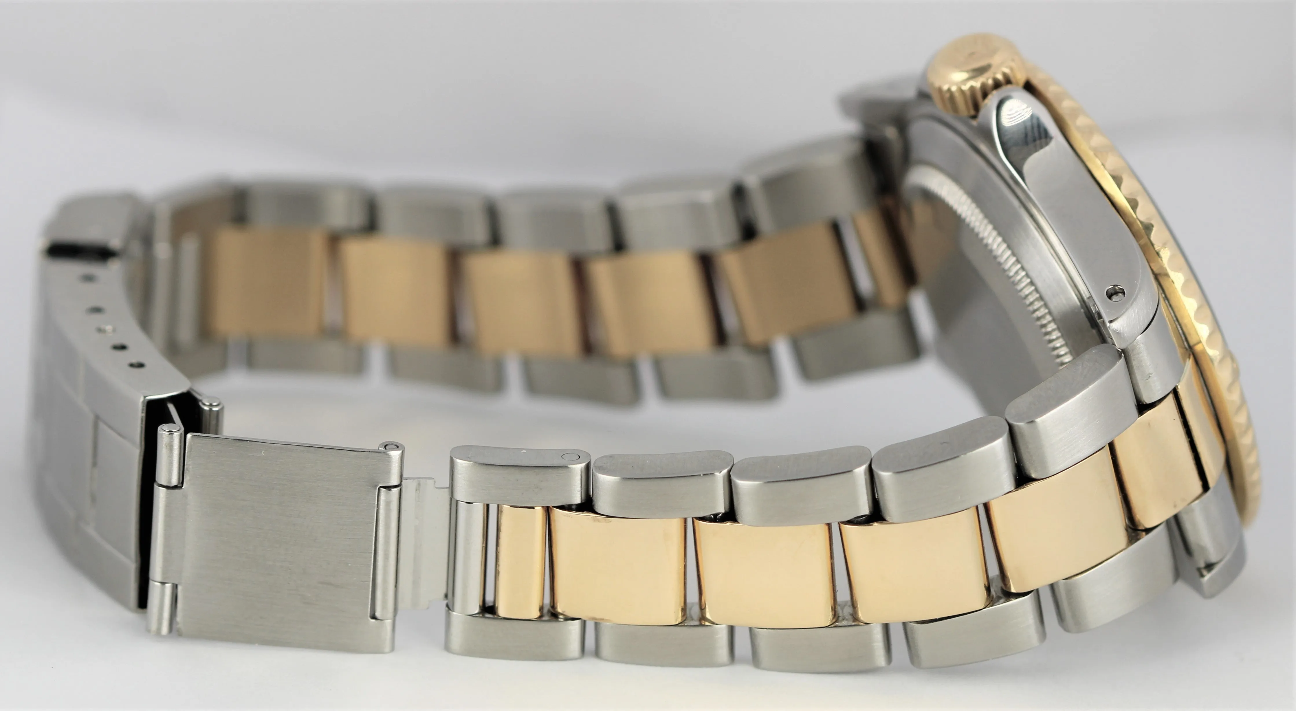 Rolex Submariner Date Two-Tone 18k Yellow Gold Steel Blue 40mm 16613LB Watch