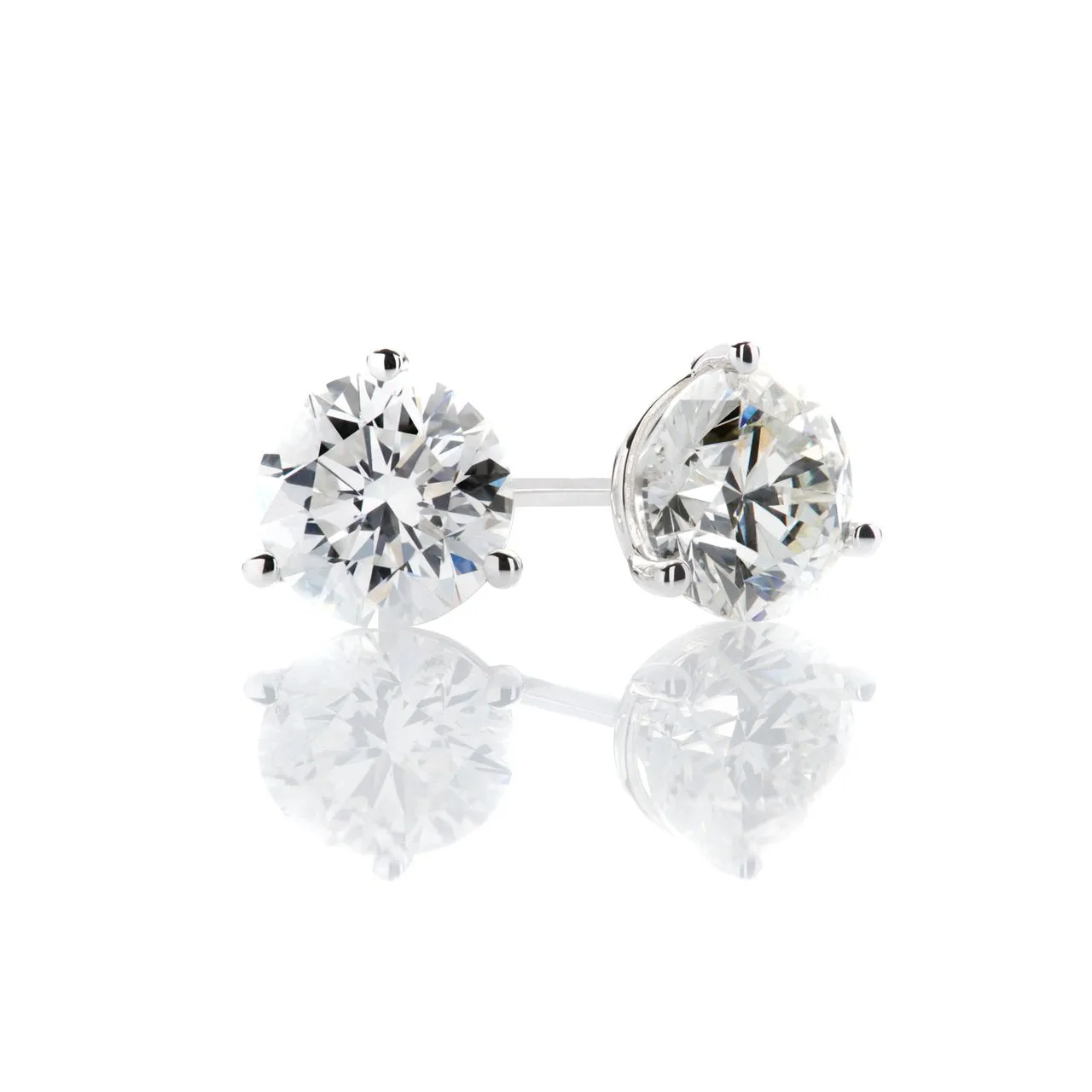 Sabel Collection Round Diamond Studs in 1.00cttw Weight