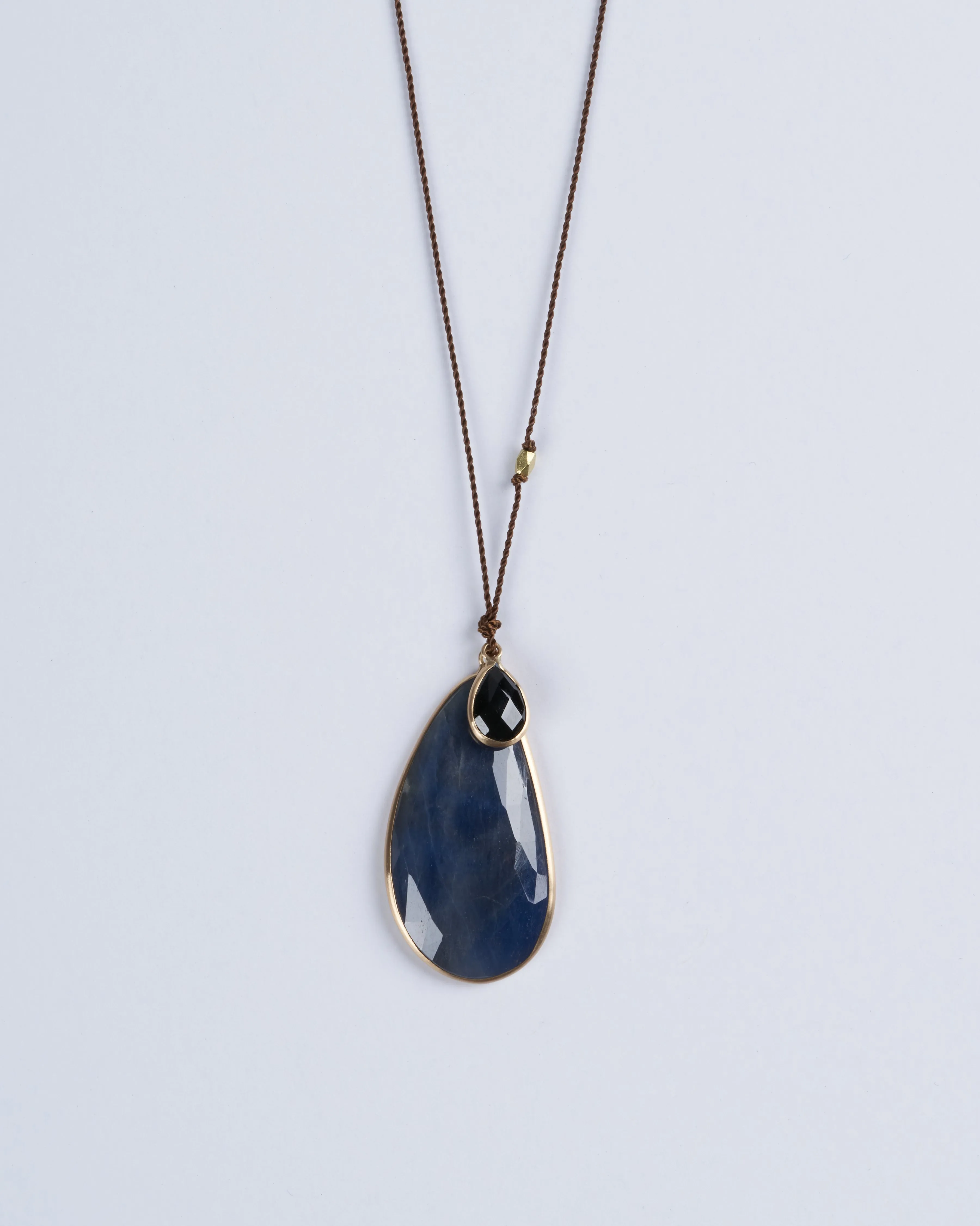 sapphire & black spineal 14k - sapphire